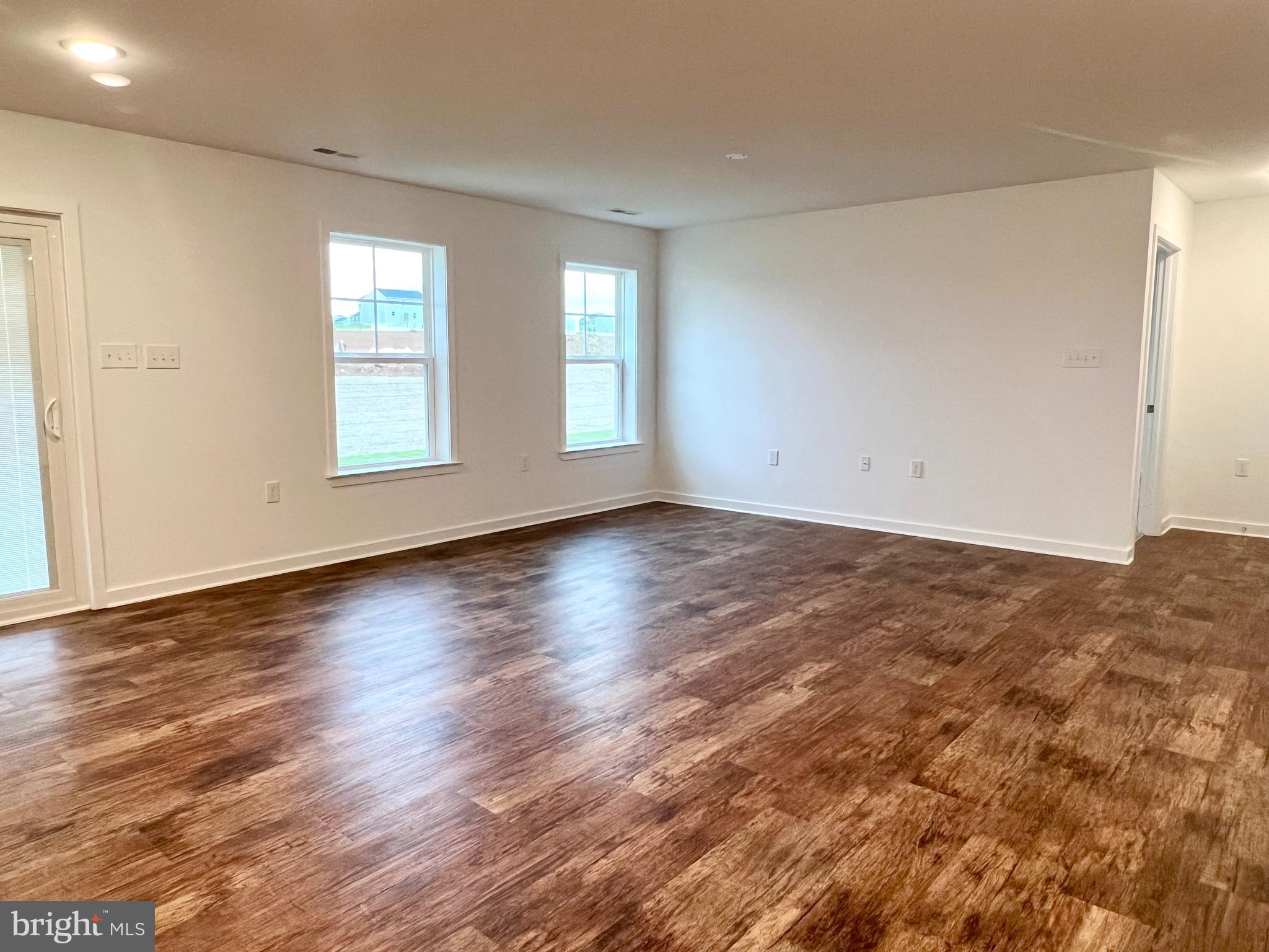 CARDINAL POINTE - Residential