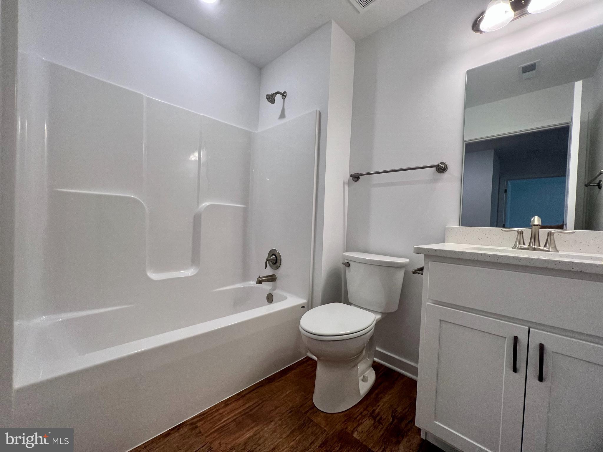 CARDINAL POINTE - Residential