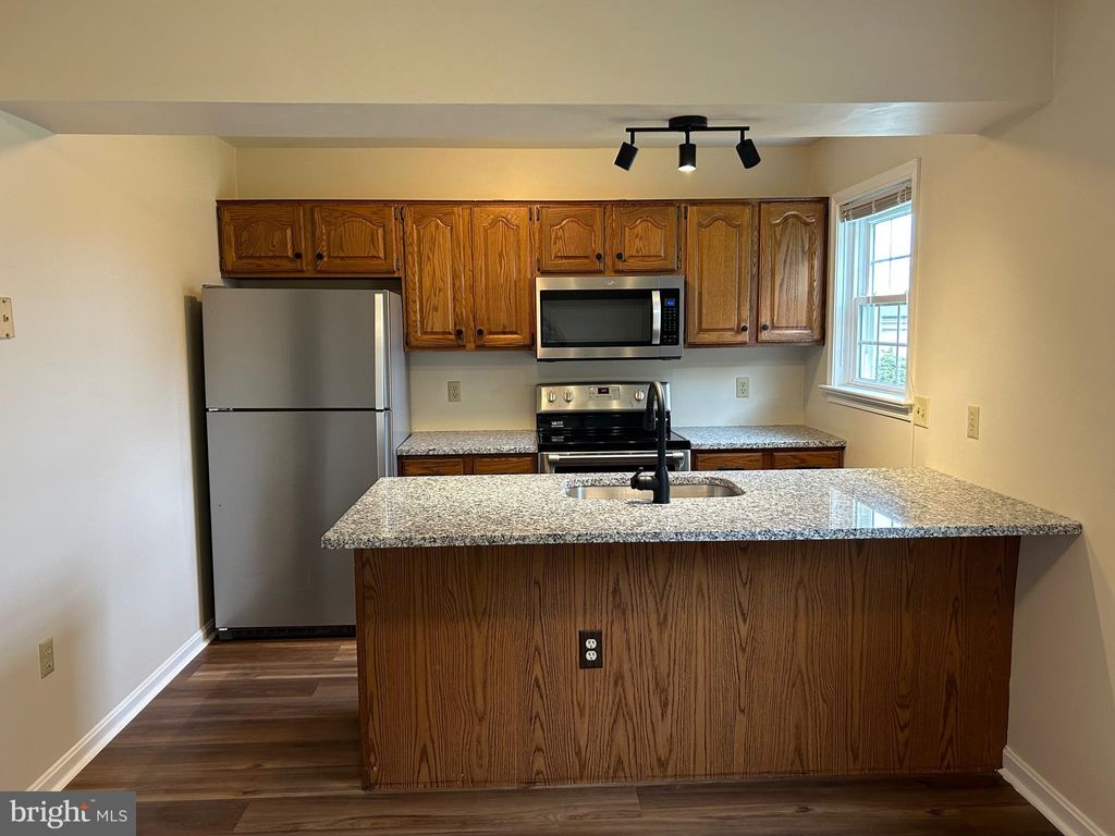 Photo of 57 Ashlea Ville, NEW HOLLAND, PA 17557 (MLS # PALA2055222)