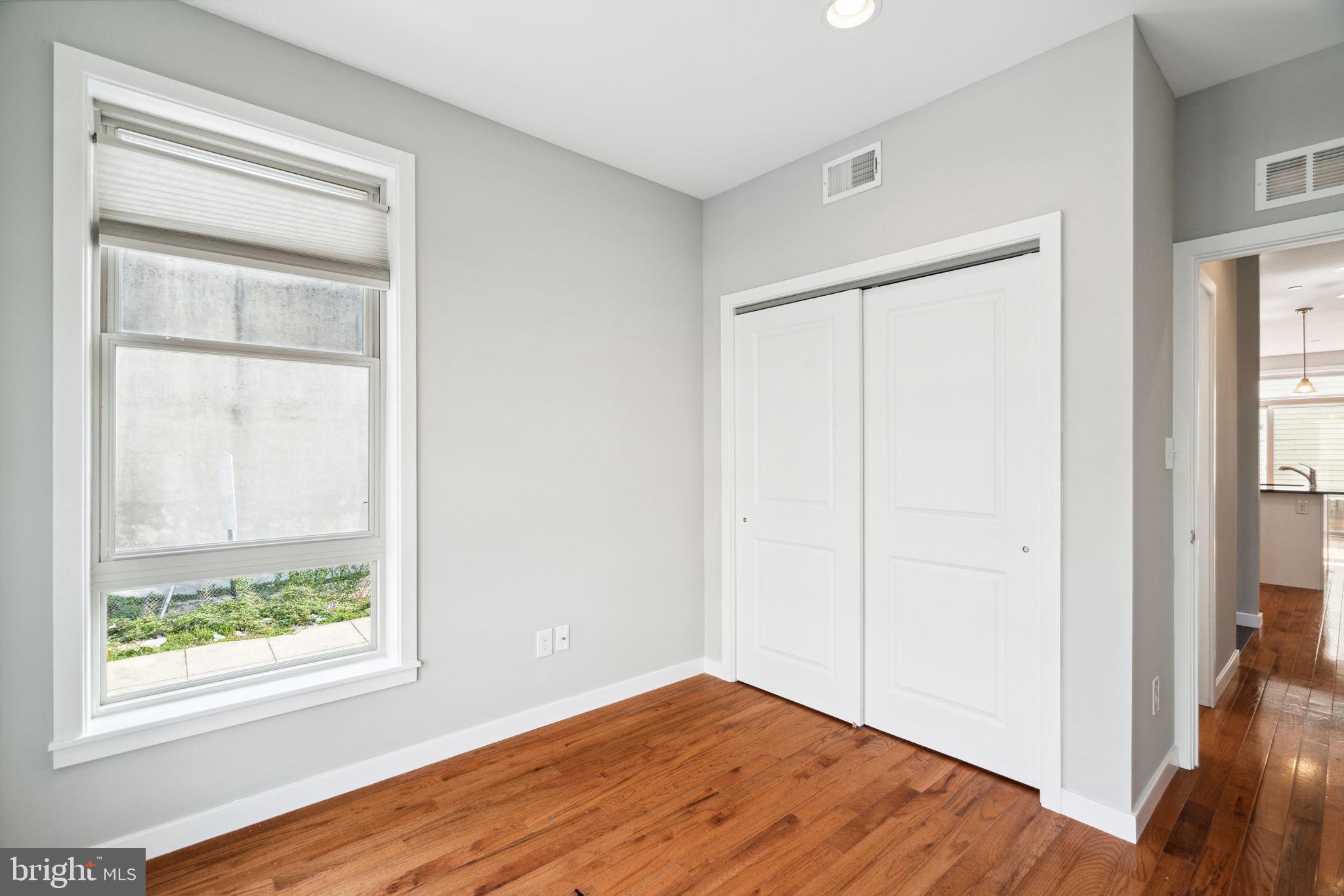 GRAYS FERRY - Residential Lease