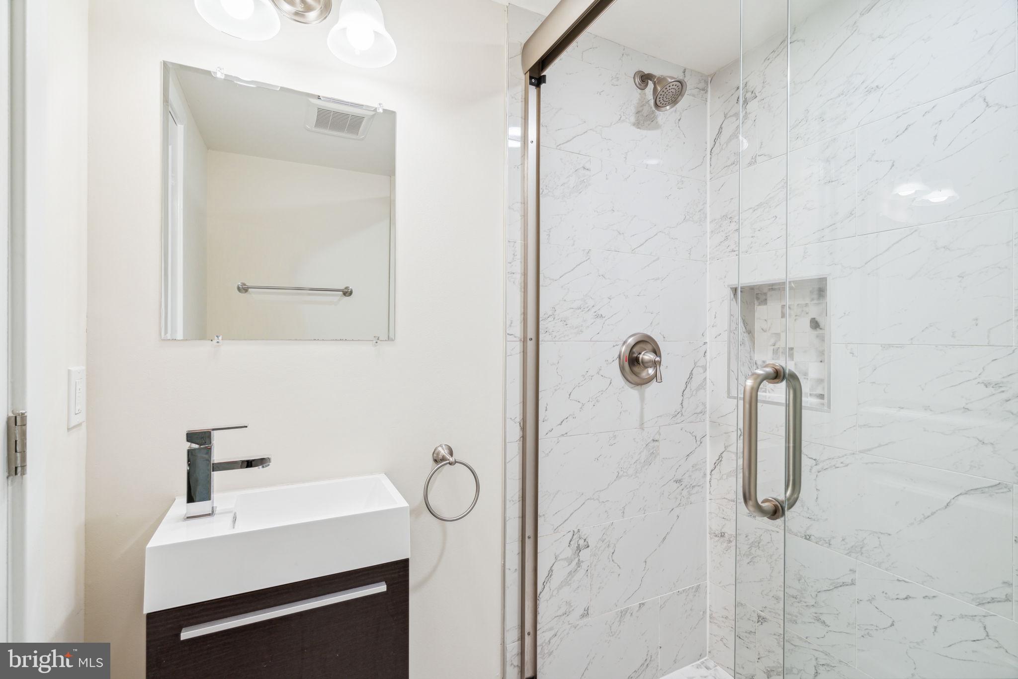 GRAYS FERRY - Residential Lease