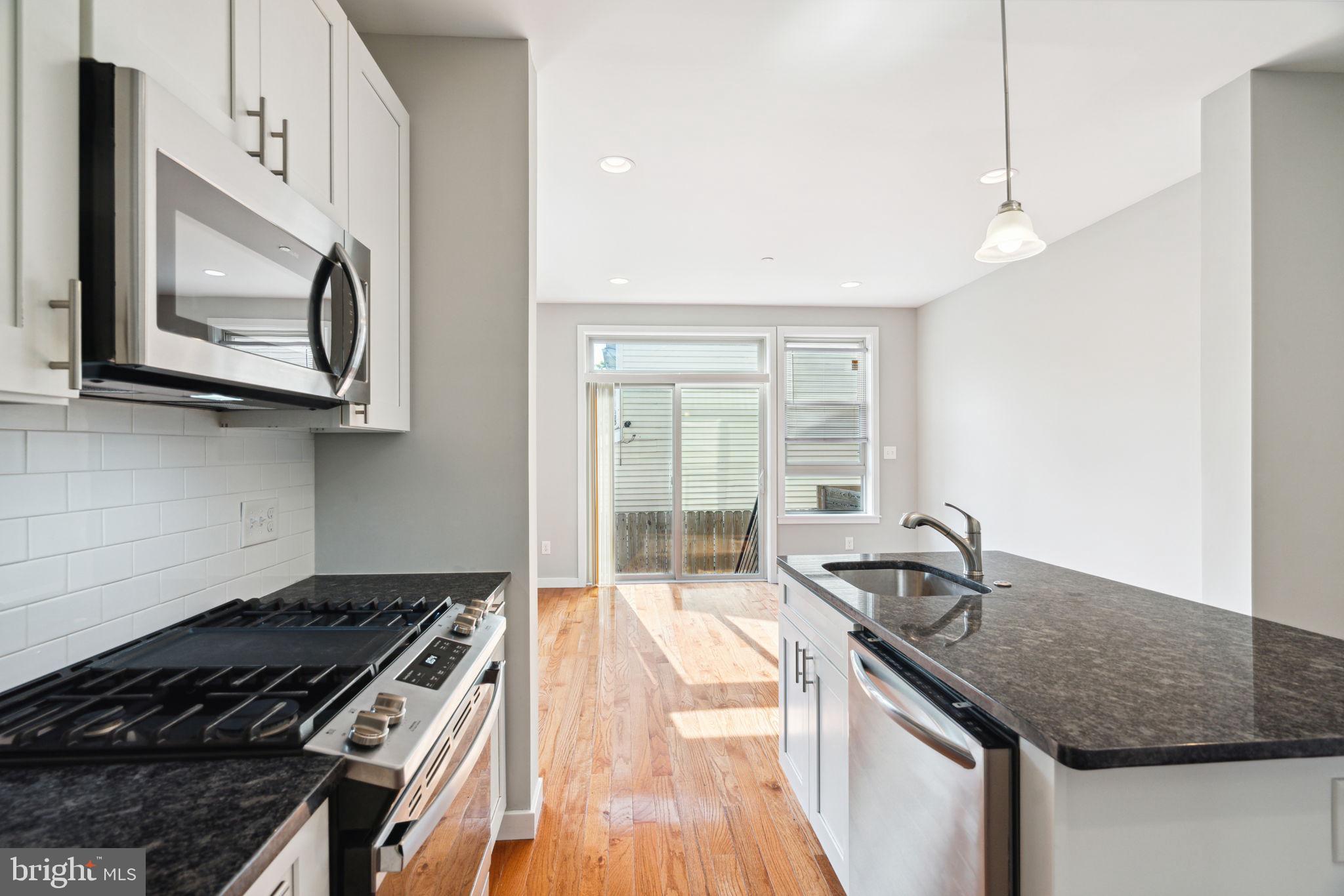 GRAYS FERRY - Residential Lease