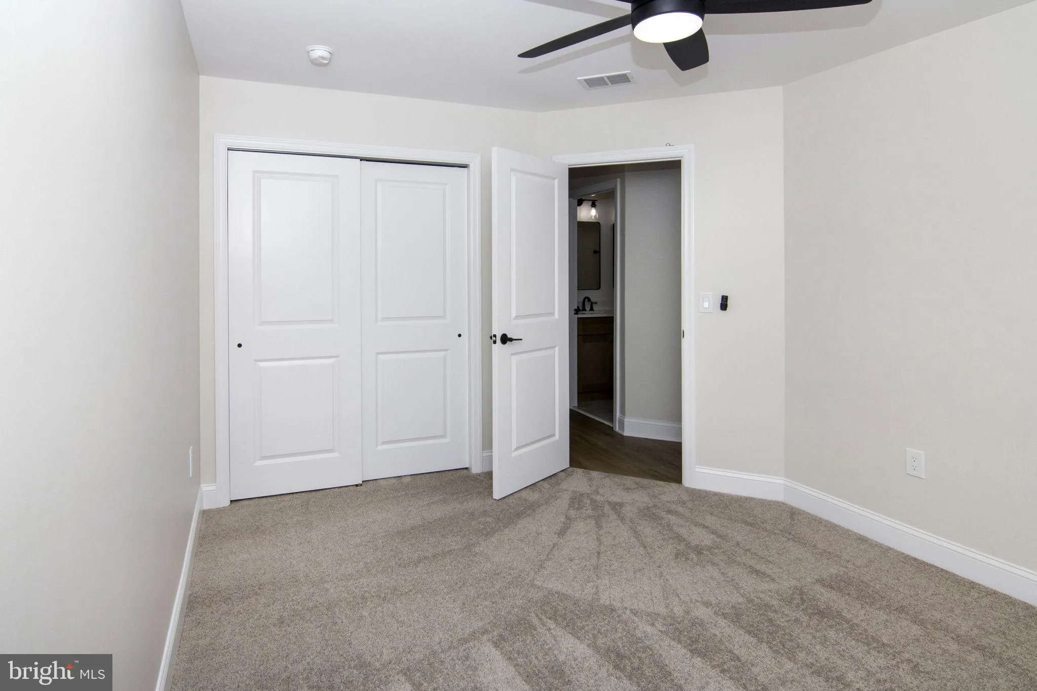 Cherry Hill, New Jersey 08002, United States, 4 Bedrooms Bedrooms, ,3 BathroomsBathrooms,Residential,Active,232934