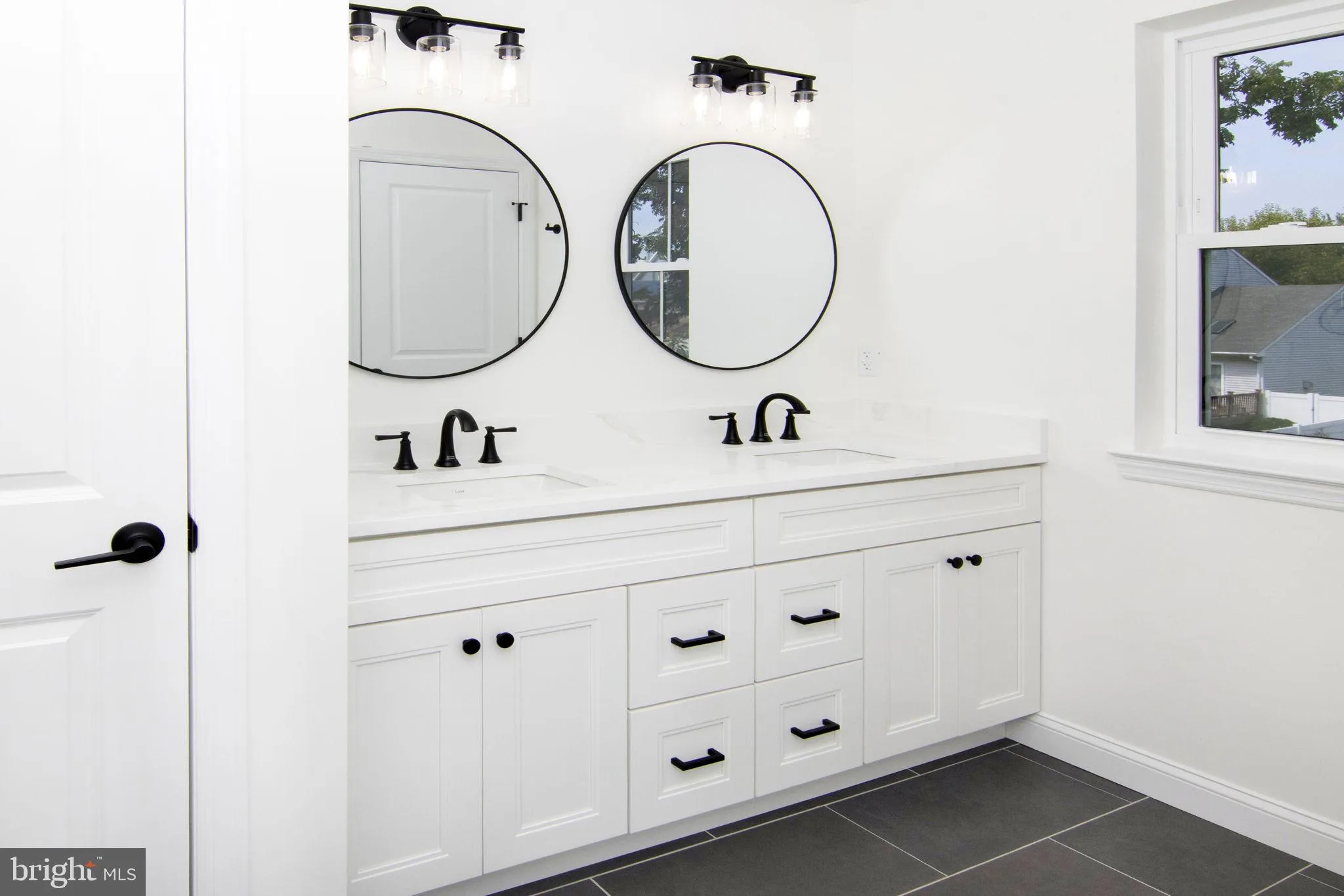 Cherry Hill, New Jersey 08002, United States, 4 Bedrooms Bedrooms, ,3 BathroomsBathrooms,Residential,Active,232934