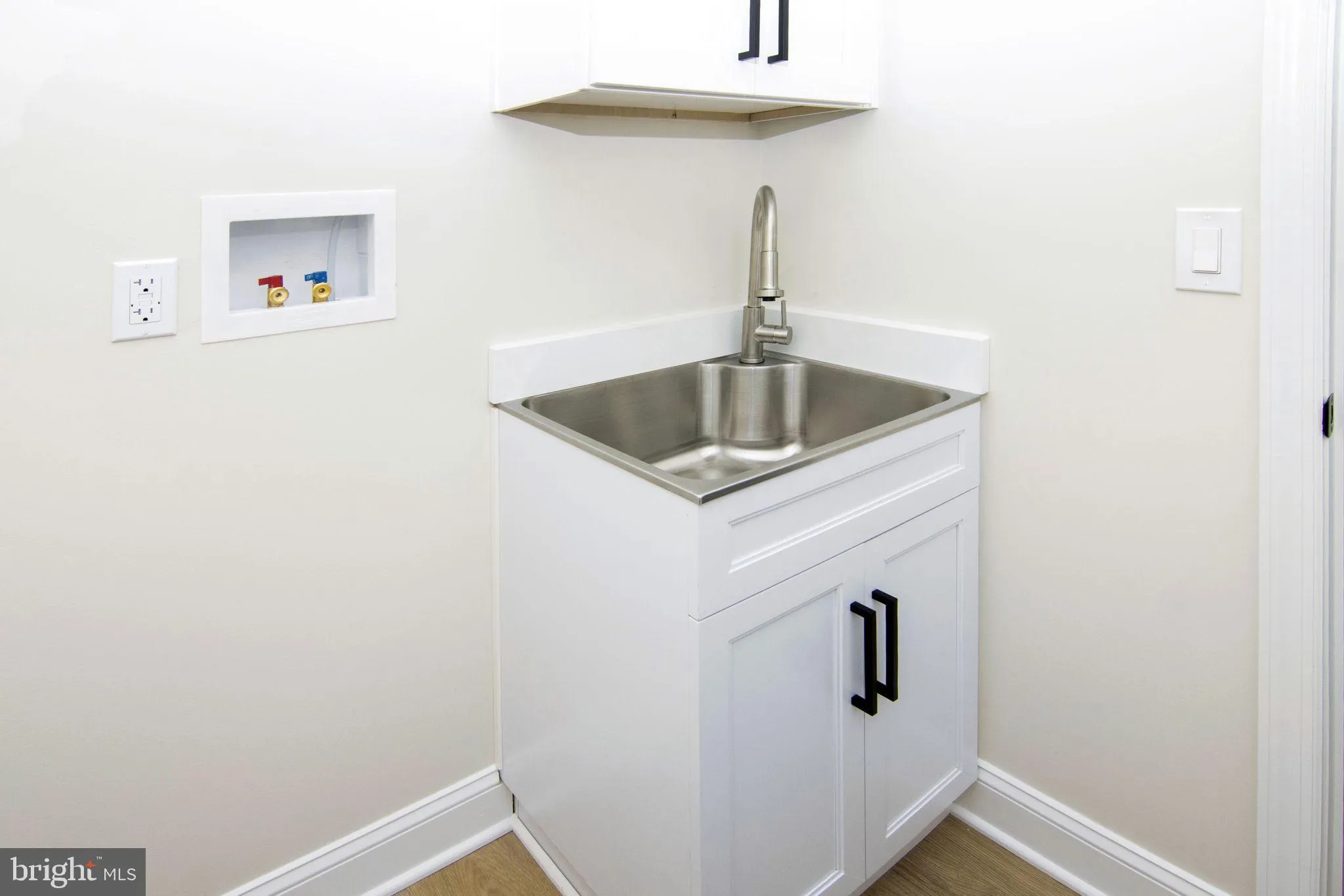 Cherry Hill, New Jersey 08002, United States, 4 Bedrooms Bedrooms, ,3 BathroomsBathrooms,Residential,Active,232934