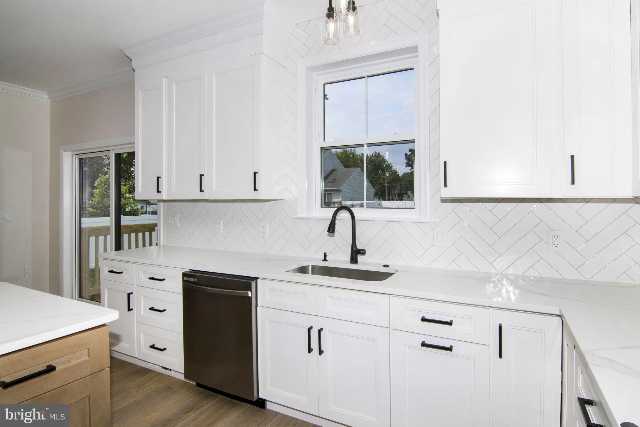 Cherry Hill, New Jersey 08002, United States, 4 Bedrooms Bedrooms, ,3 BathroomsBathrooms,Residential,Active,232934