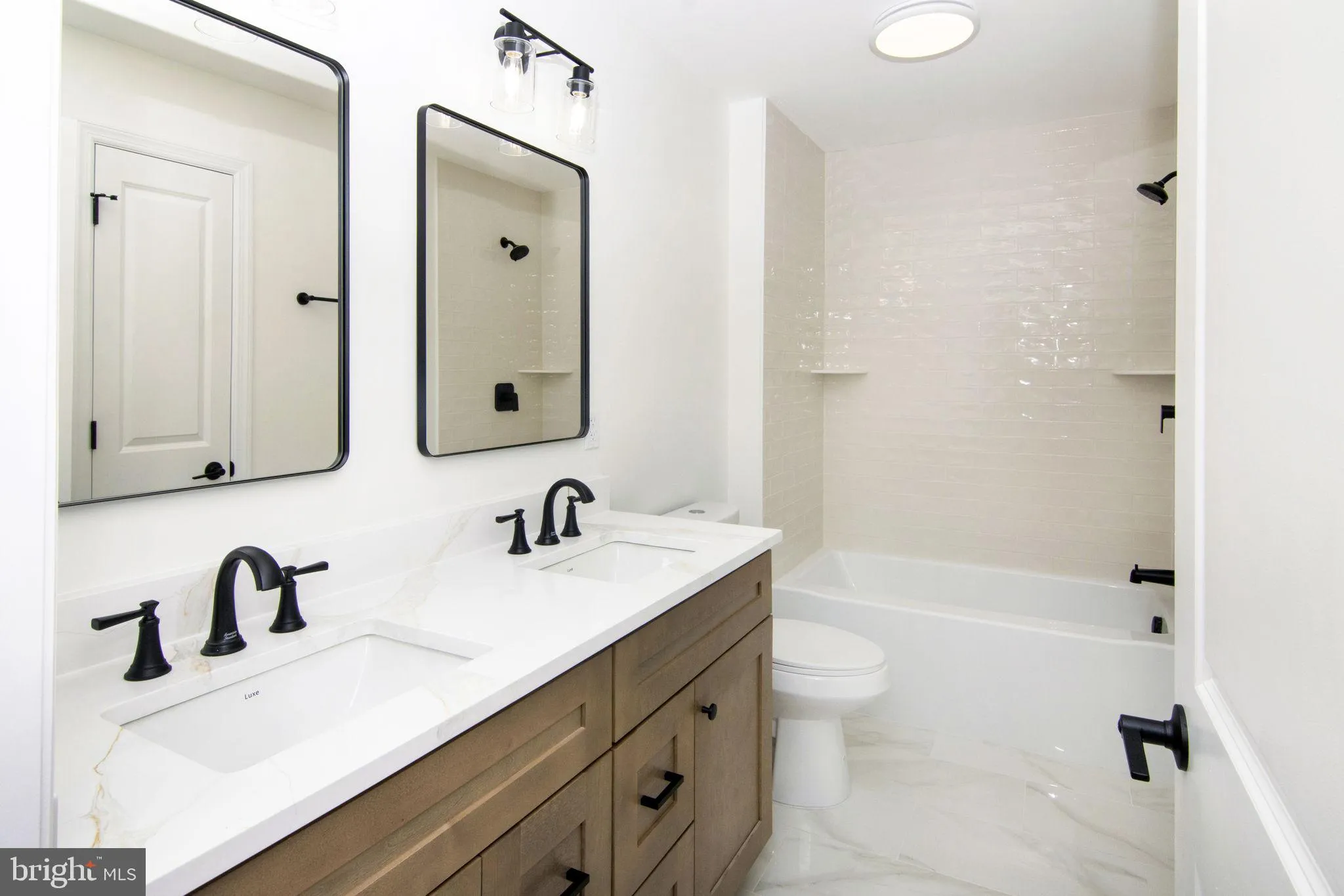 Cherry Hill, New Jersey 08002, United States, 4 Bedrooms Bedrooms, ,3 BathroomsBathrooms,Residential,Active,232934