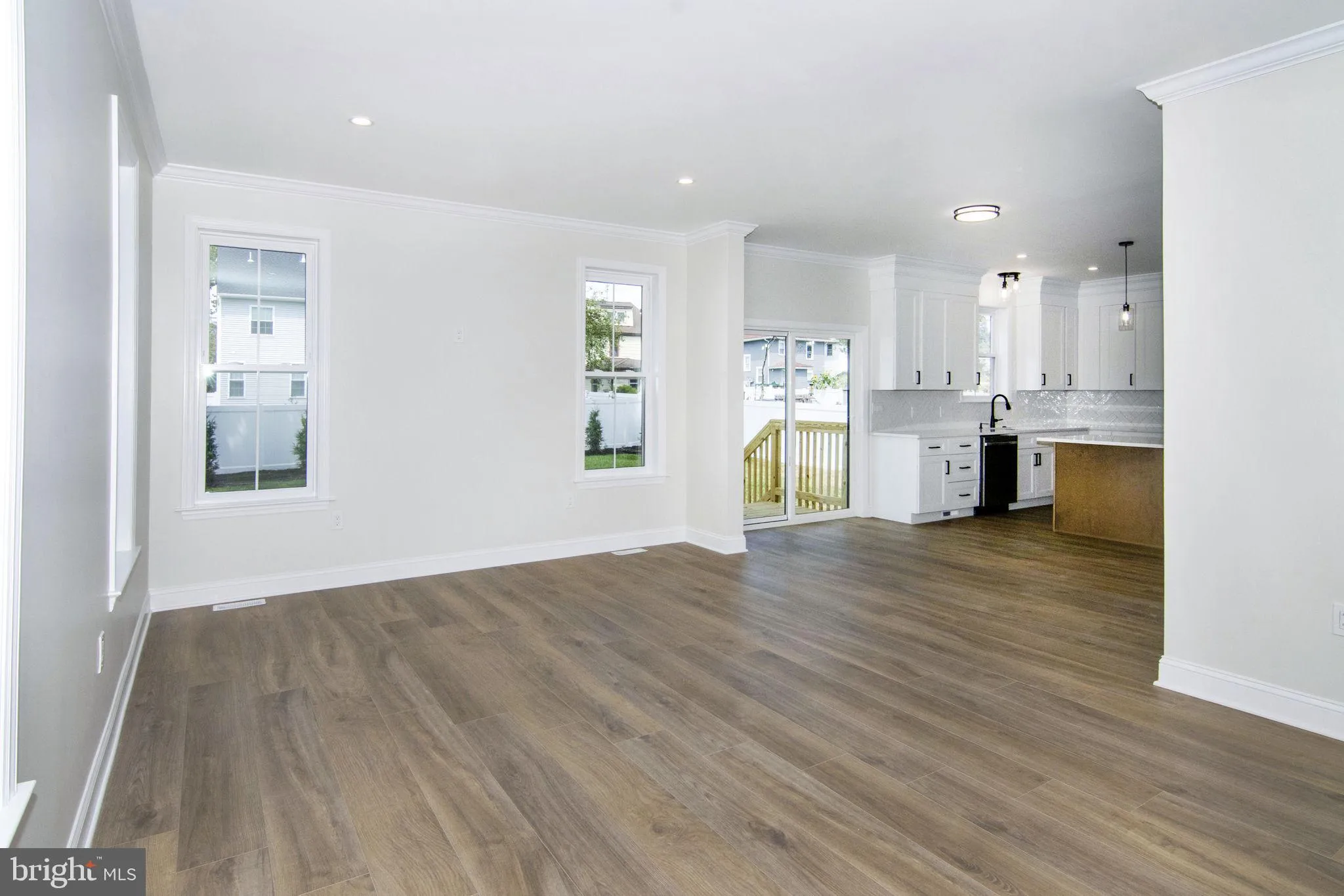 Cherry Hill, New Jersey 08002, United States, 4 Bedrooms Bedrooms, ,3 BathroomsBathrooms,Residential,Active,232934