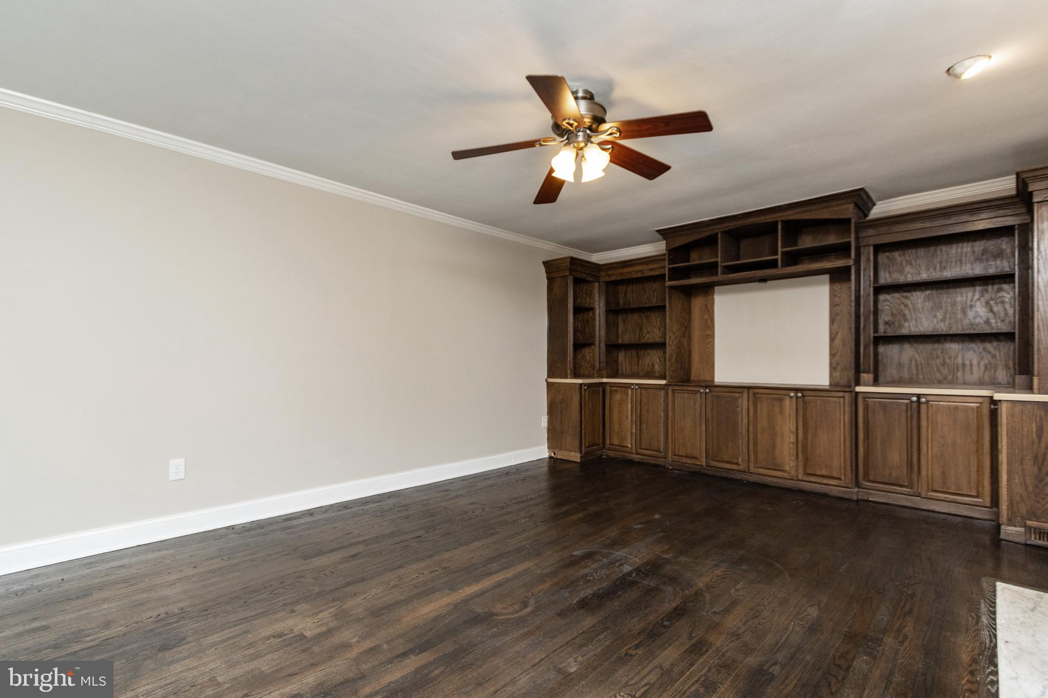 WORTHINGTON GLEN - Residential