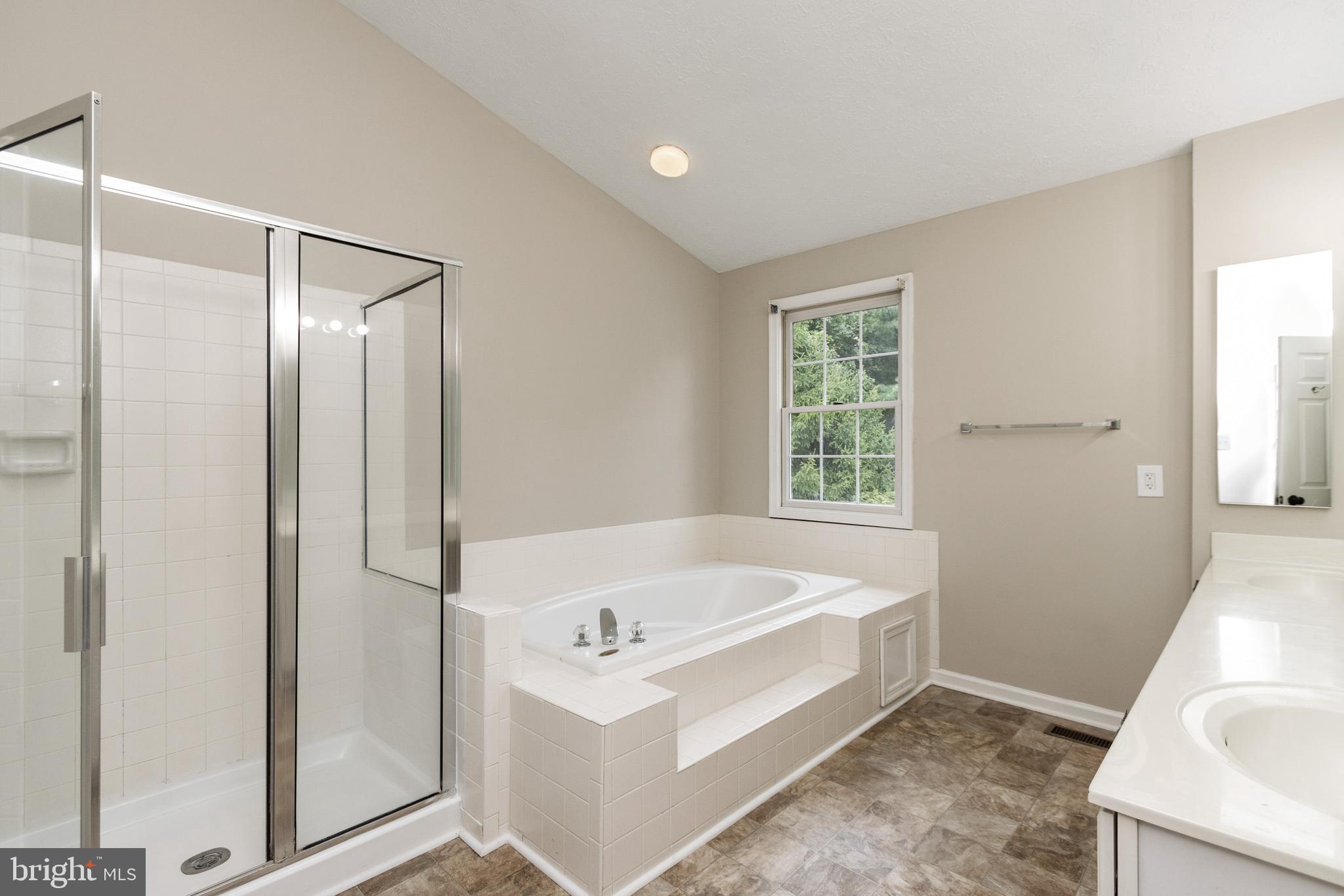 WORTHINGTON GLEN - Residential