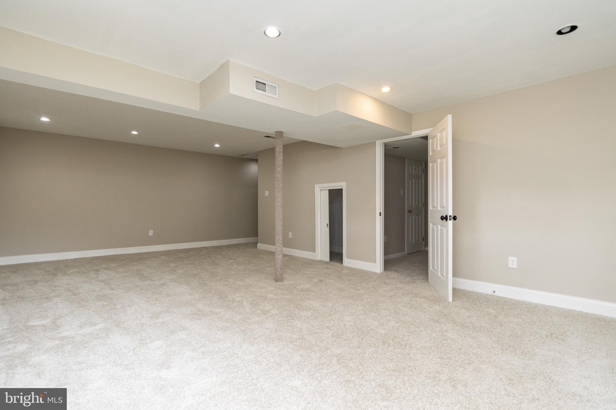 WORTHINGTON GLEN - Residential