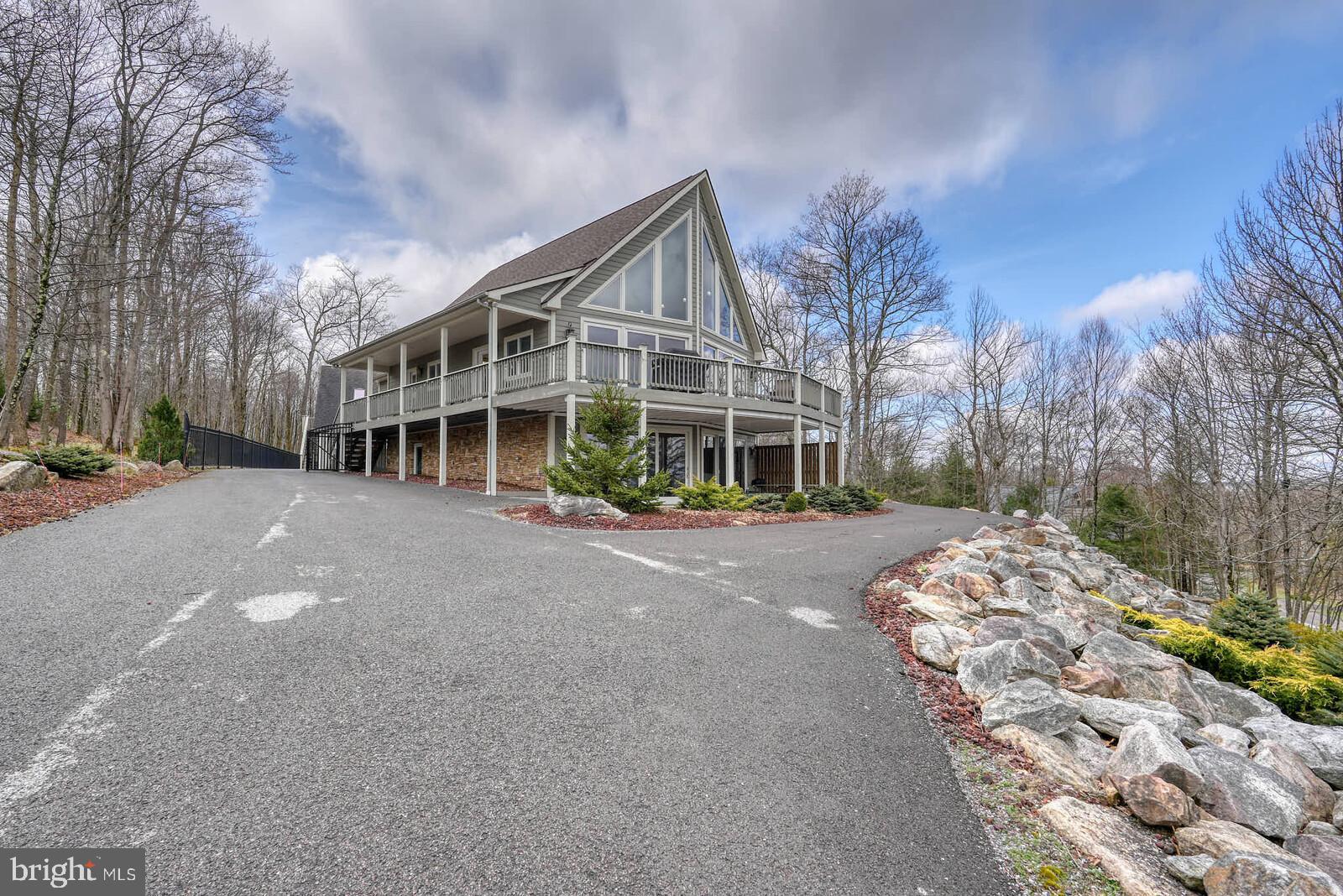 MOUNTAINSIDE - Residential