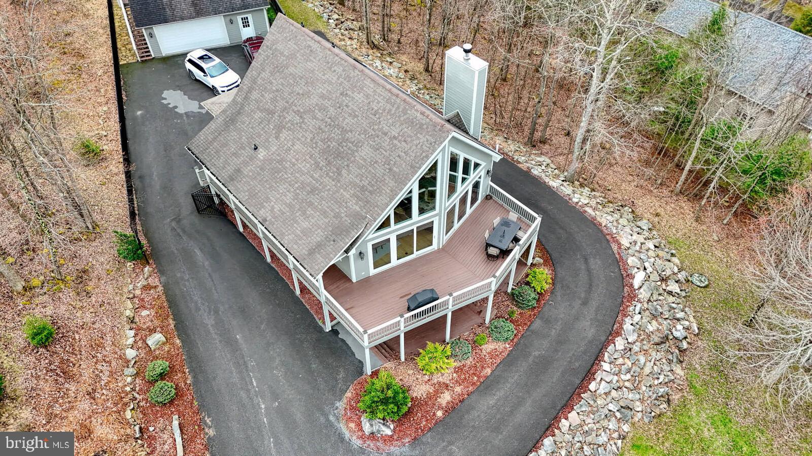 MOUNTAINSIDE - Residential