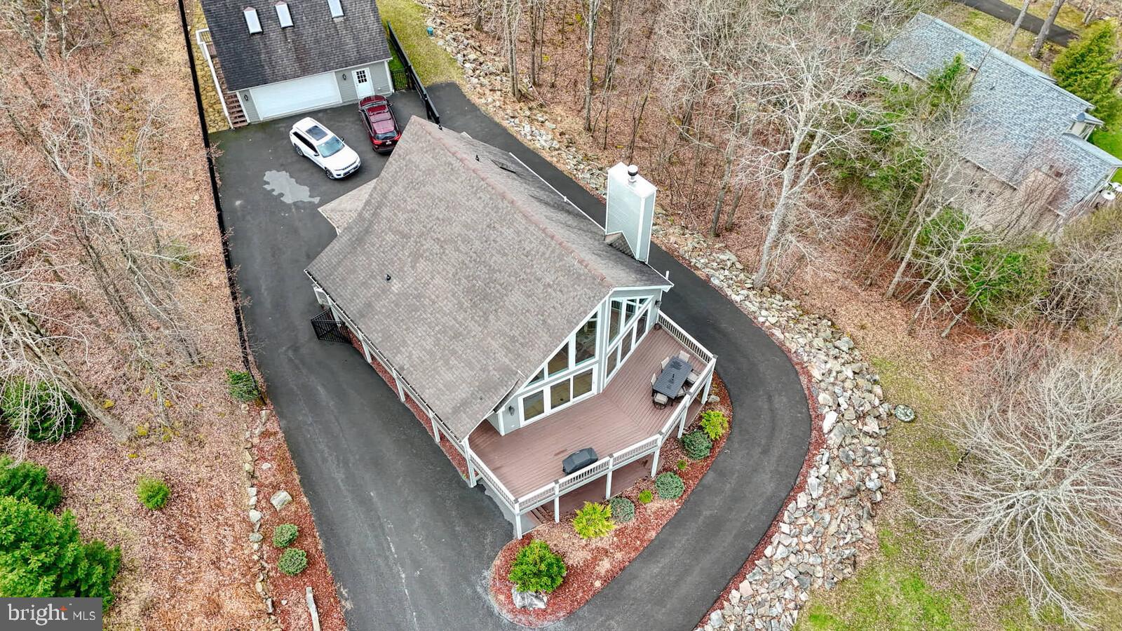 MOUNTAINSIDE - Residential