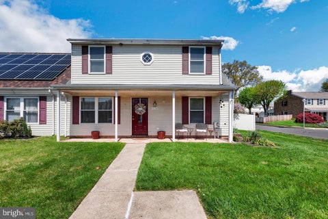 Townhouse For Sale - 5738 Keenan Court<br/> BENSALEM, PA 19020