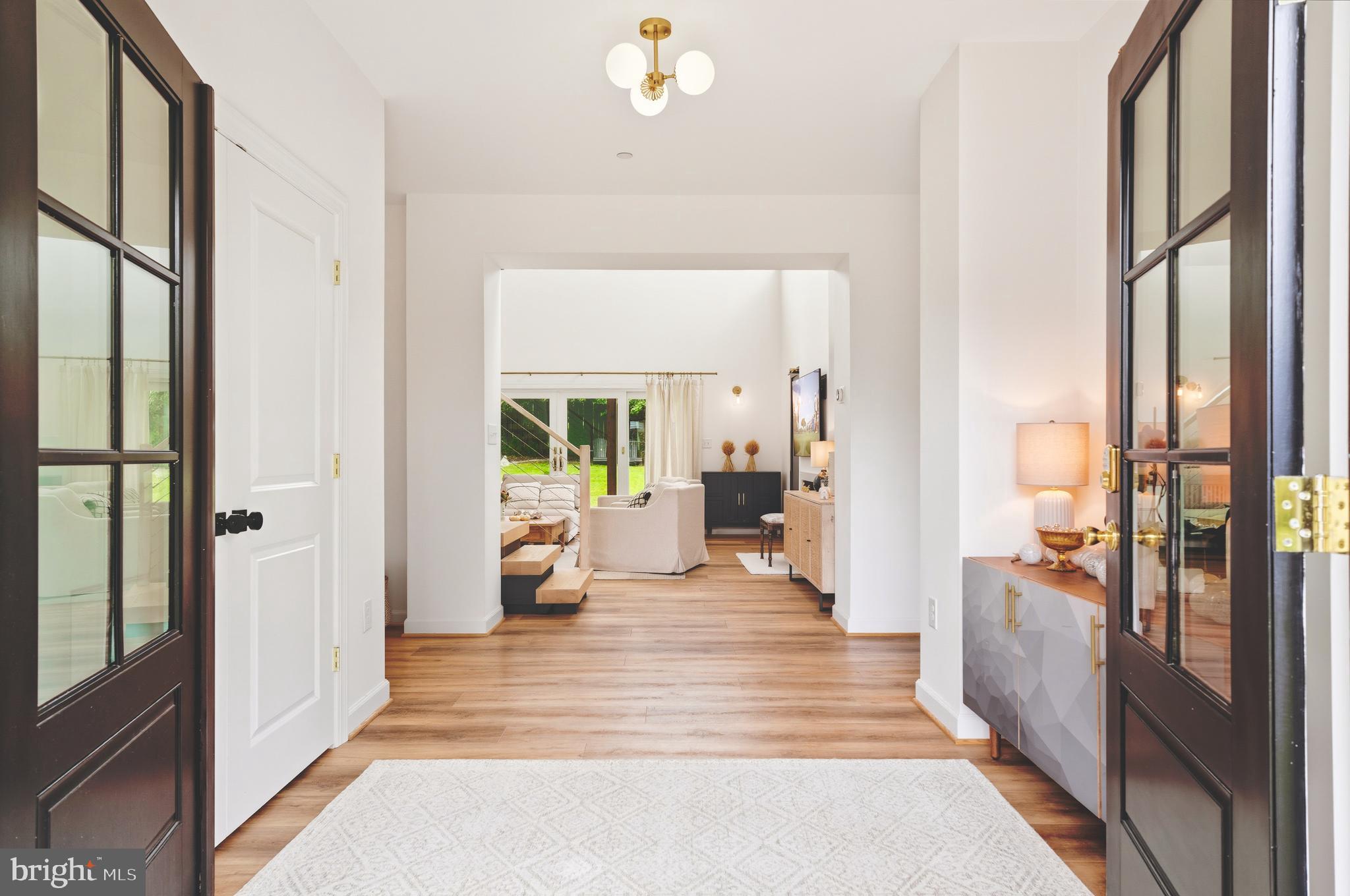 924 FAIRWAY DRIVE