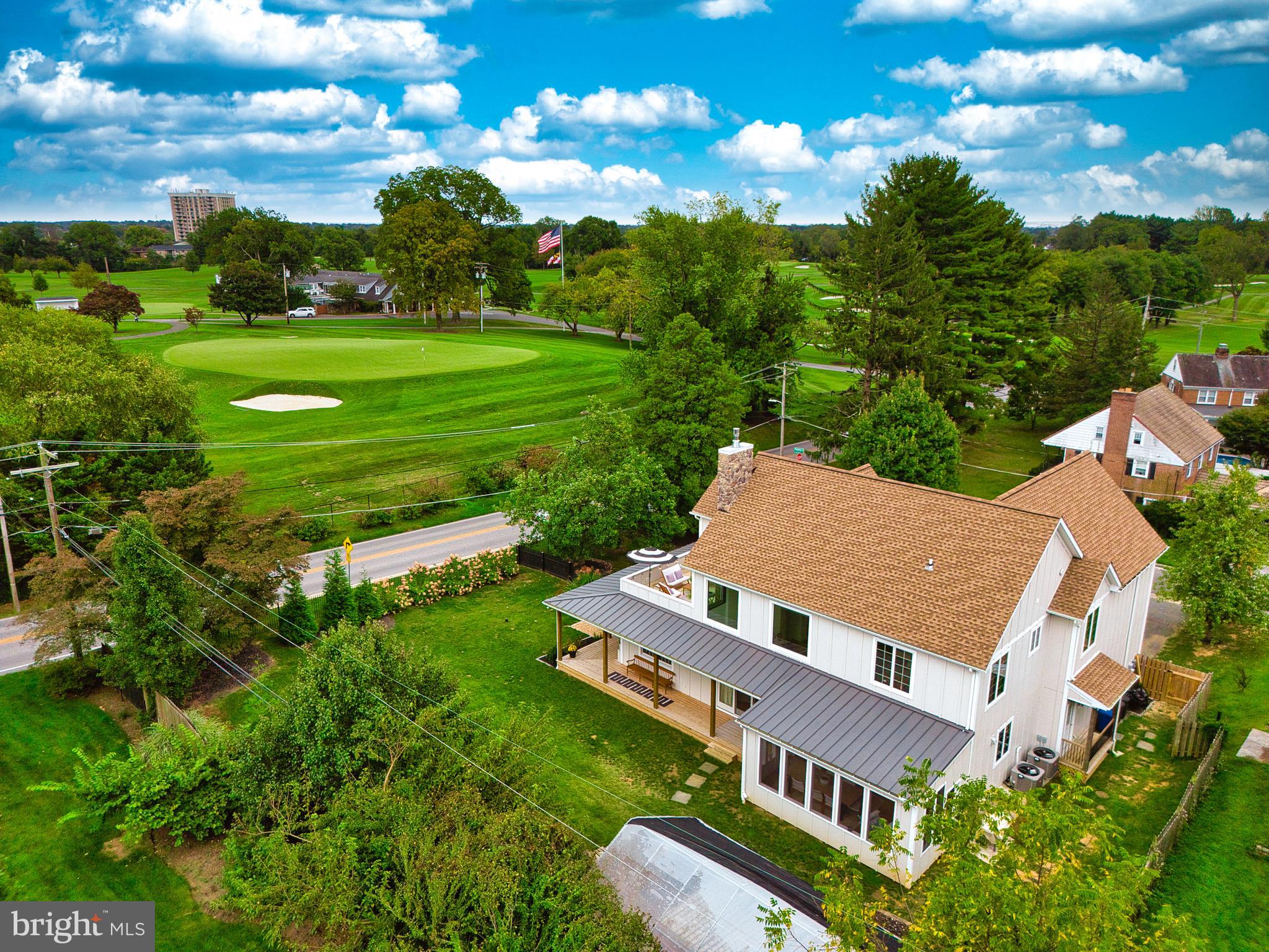 924 FAIRWAY DRIVE