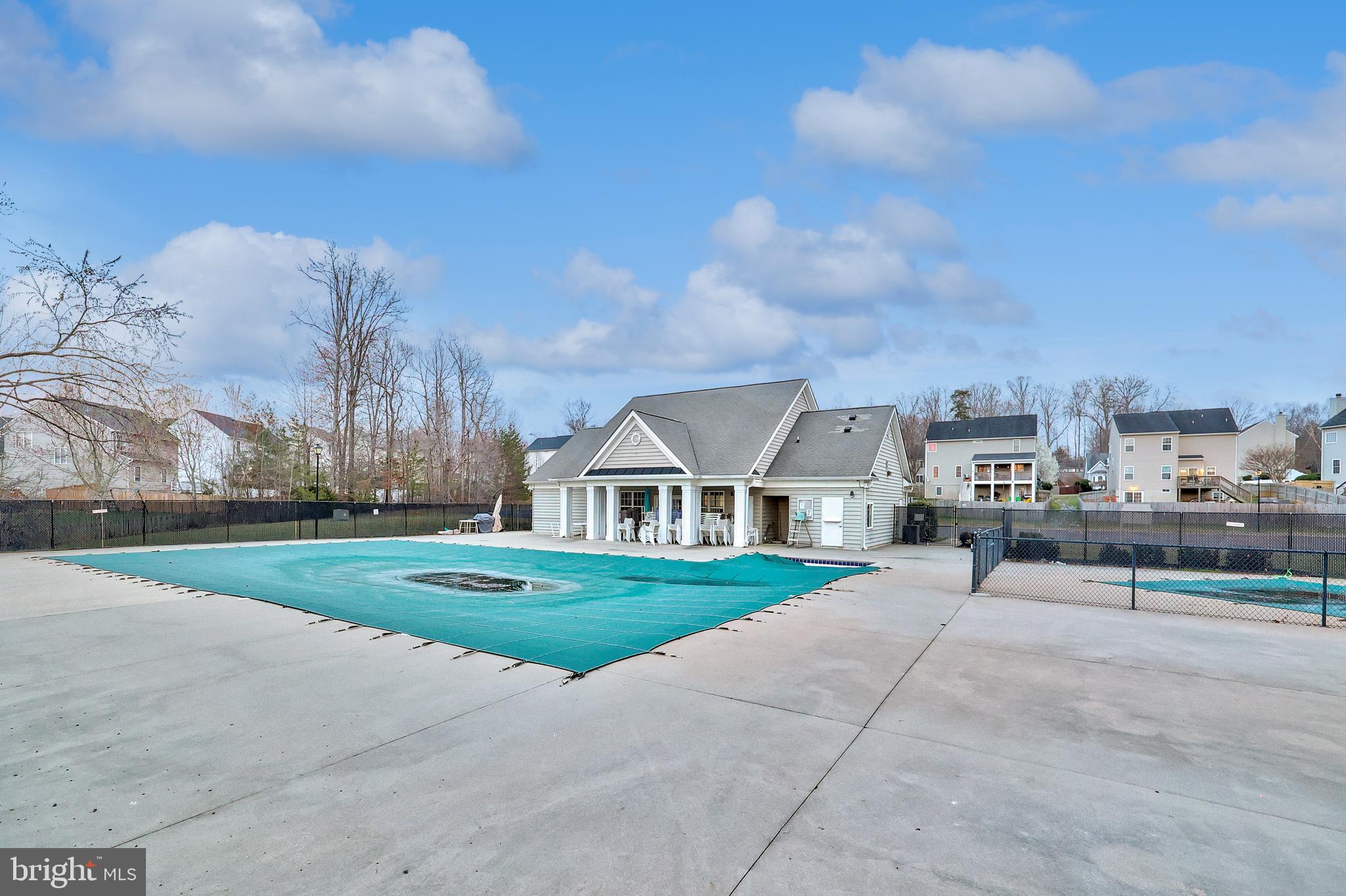 WILDERNESS SHORES - Residential