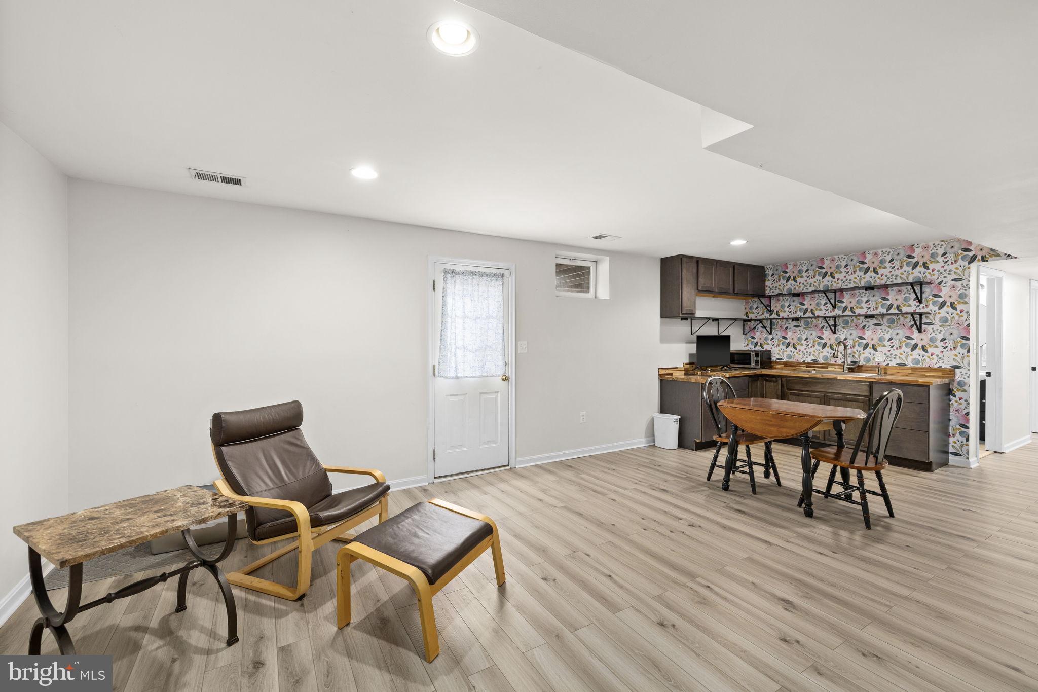 ORANGE ESTATES - Residential