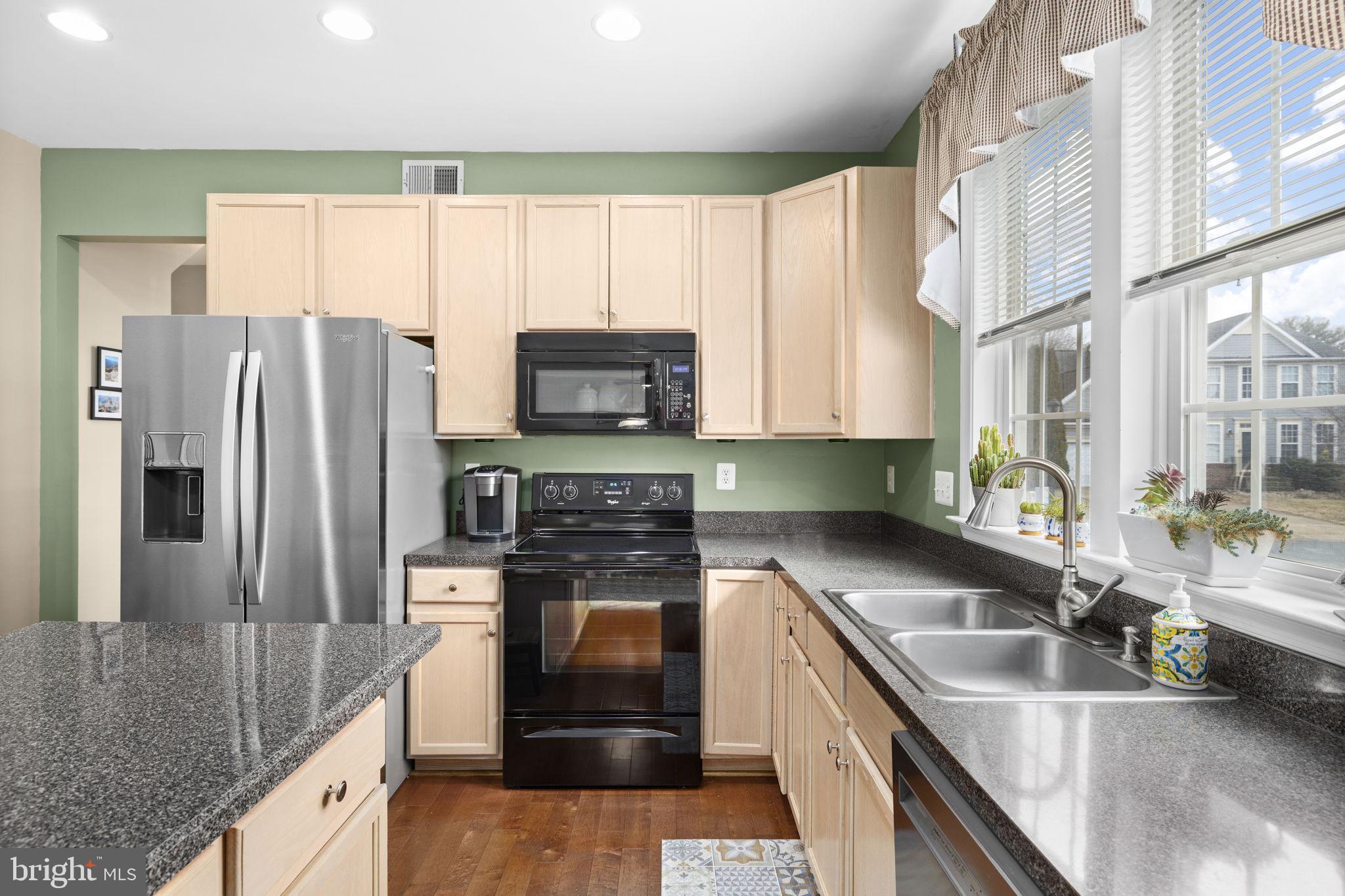 ORANGE ESTATES - Residential