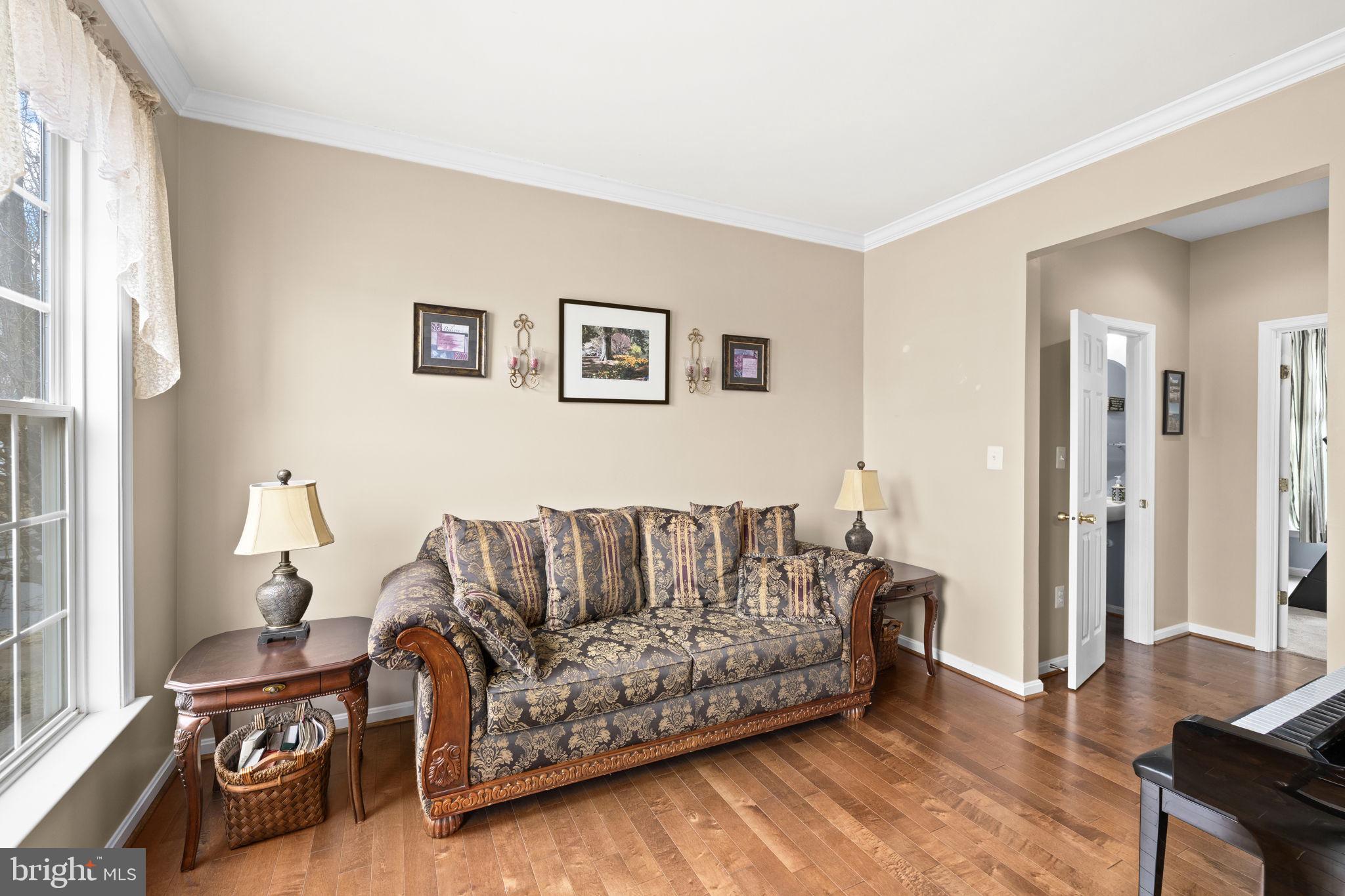 ORANGE ESTATES - Residential