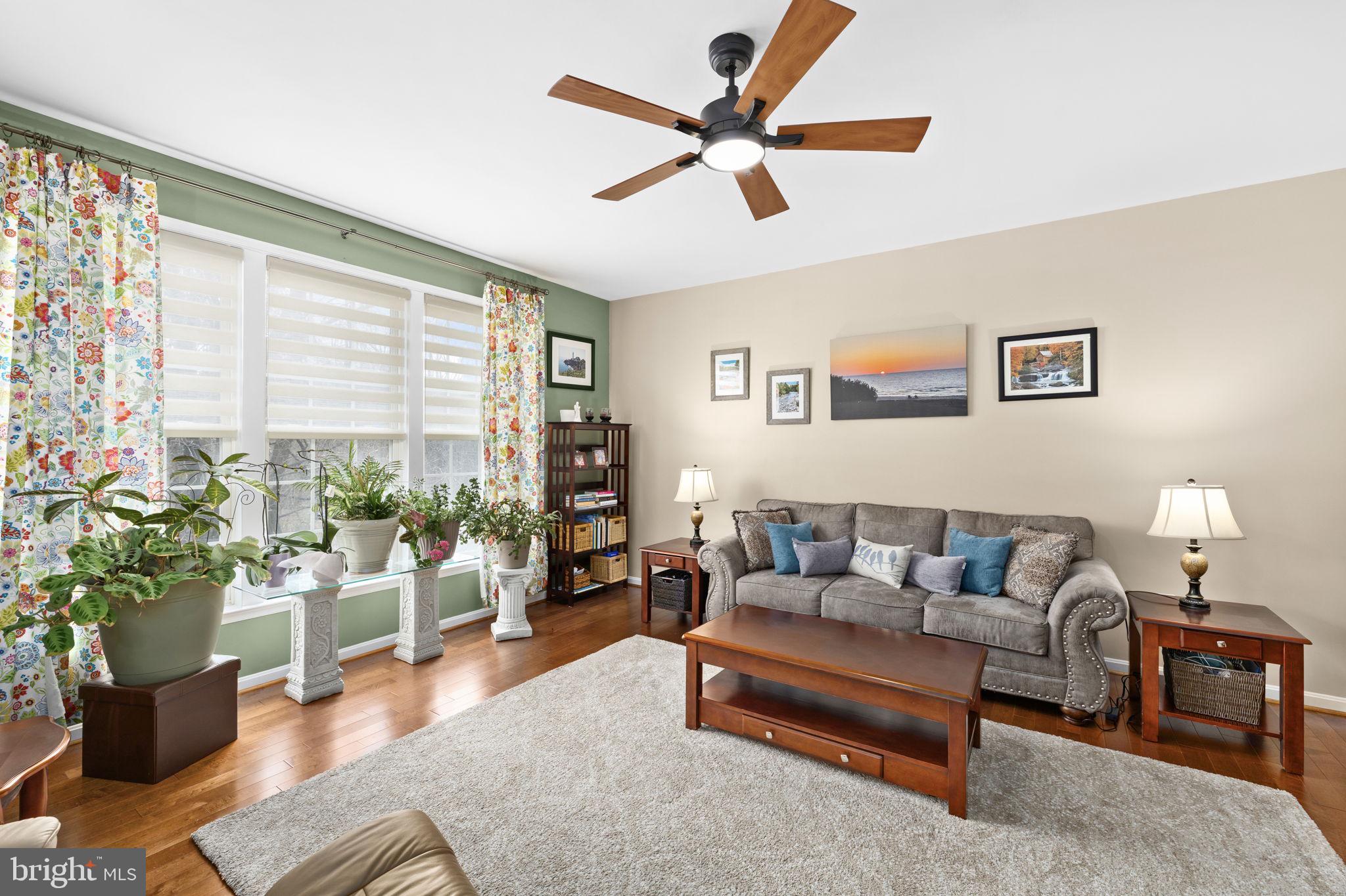 ORANGE ESTATES - Residential