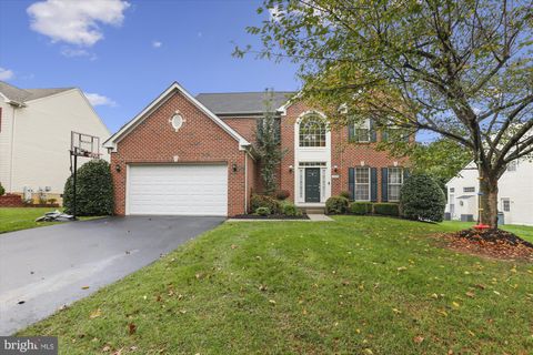 Photo of 11204 CHAUCERS RIDGE CT, LAUREL, MD 20723 (MLS # MDHW2021430)