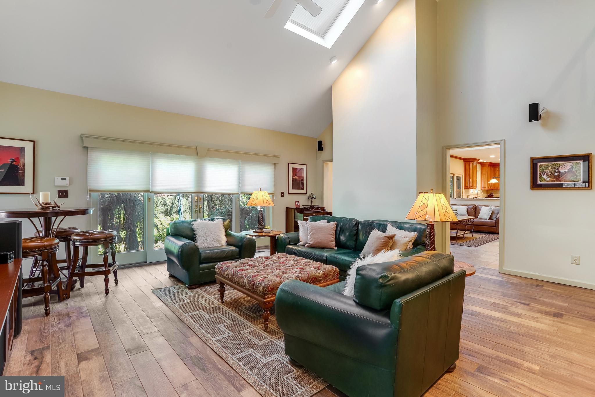 CENTURY OAK - Residential