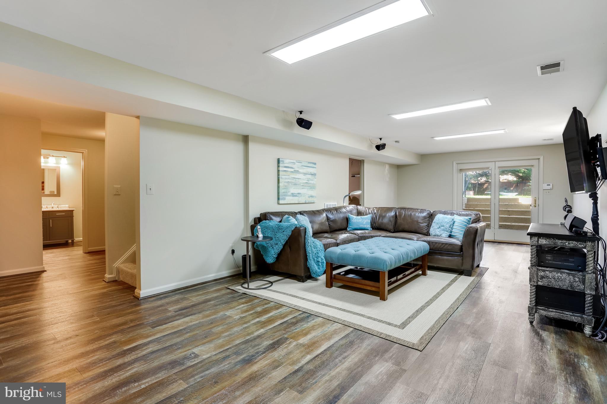 CENTURY OAK - Residential