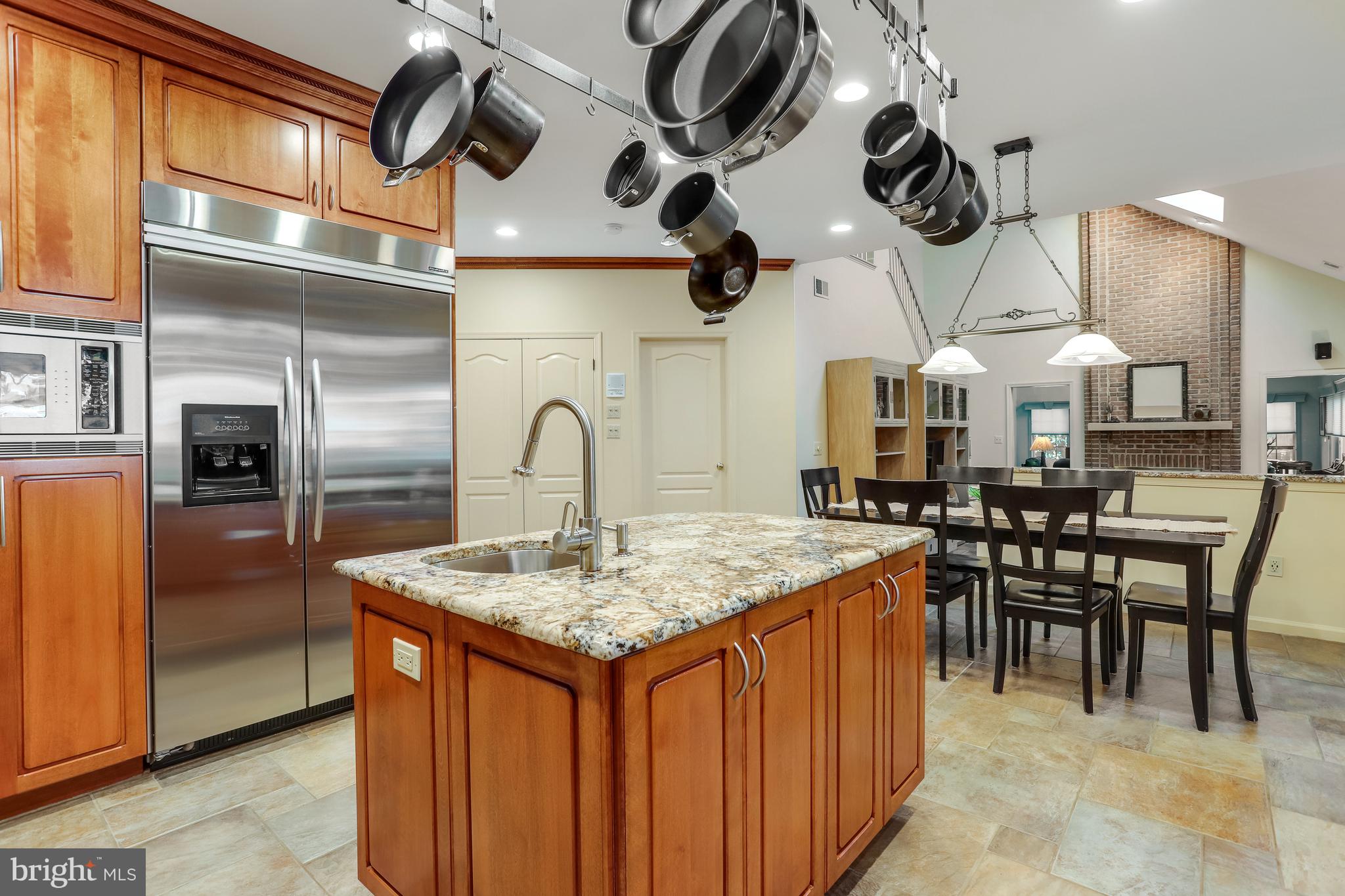 CENTURY OAK - Residential