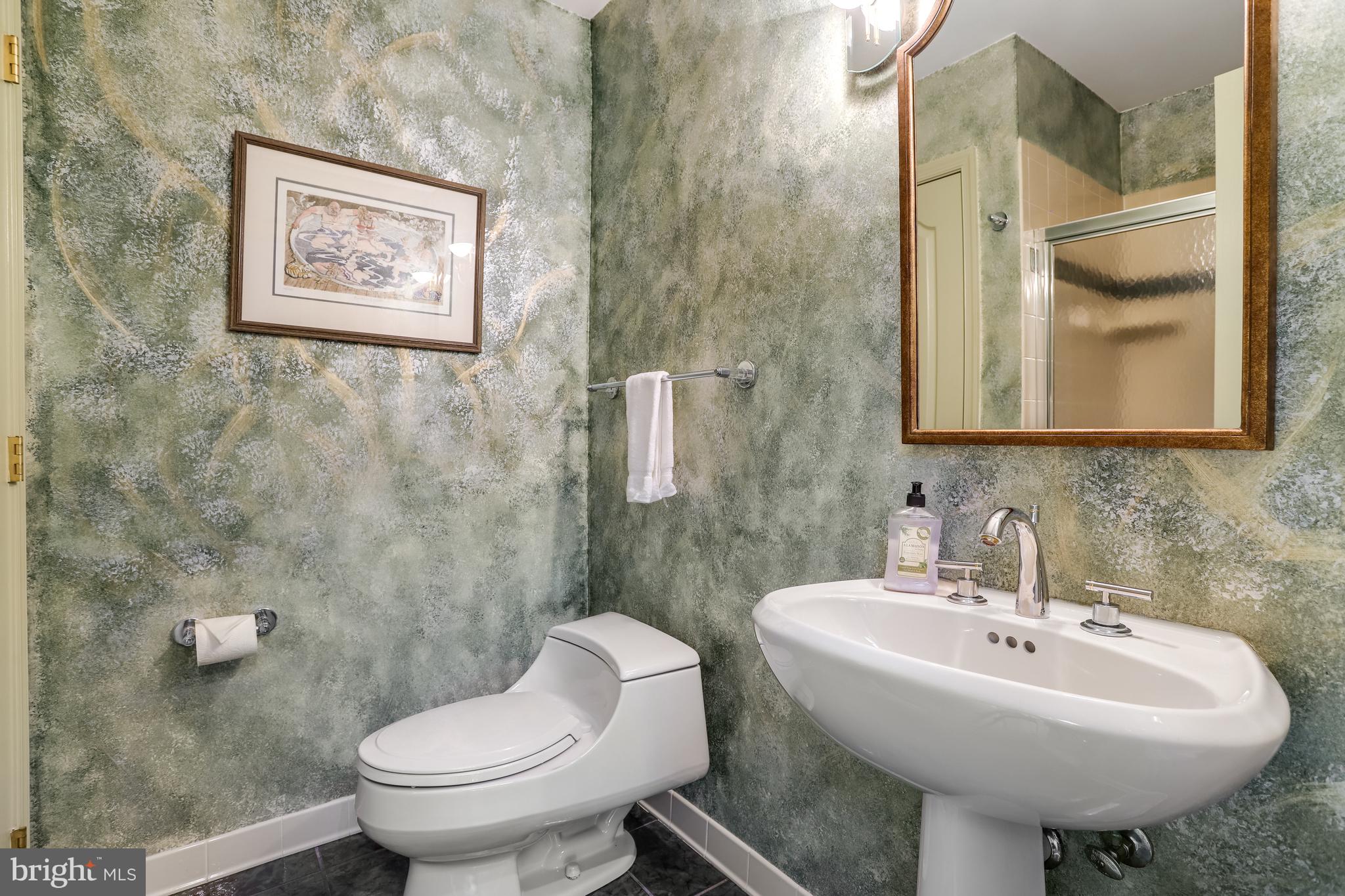 CENTURY OAK - Residential