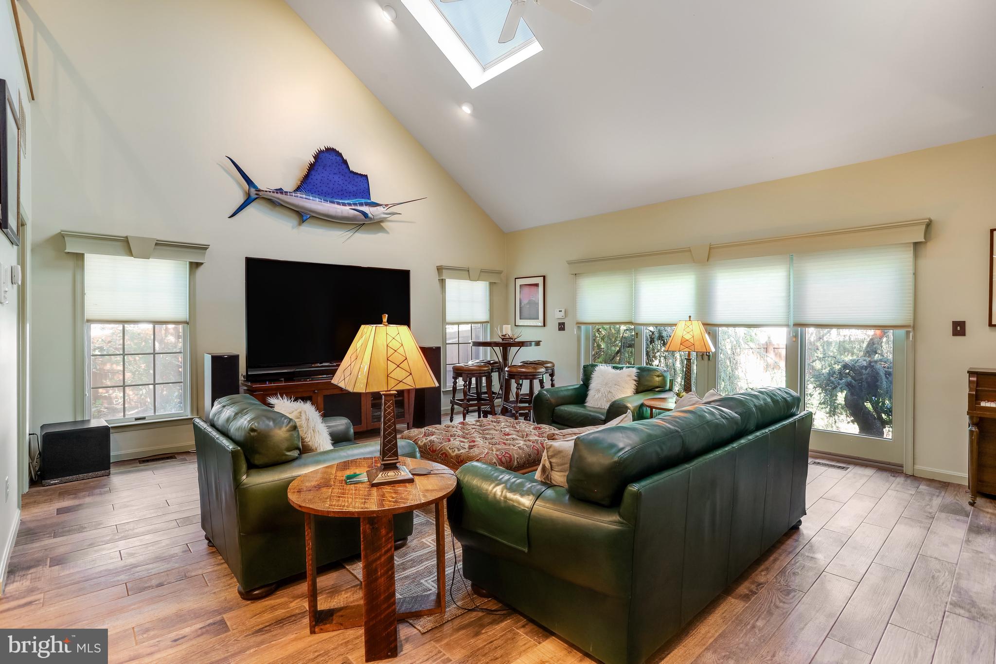 CENTURY OAK - Residential