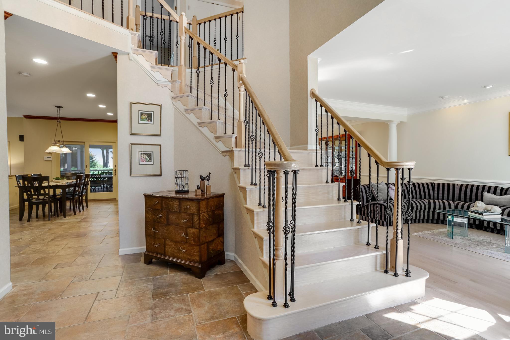 CENTURY OAK - Residential