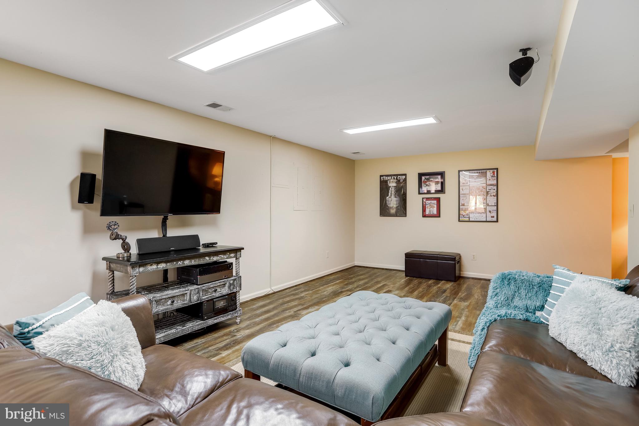 CENTURY OAK - Residential