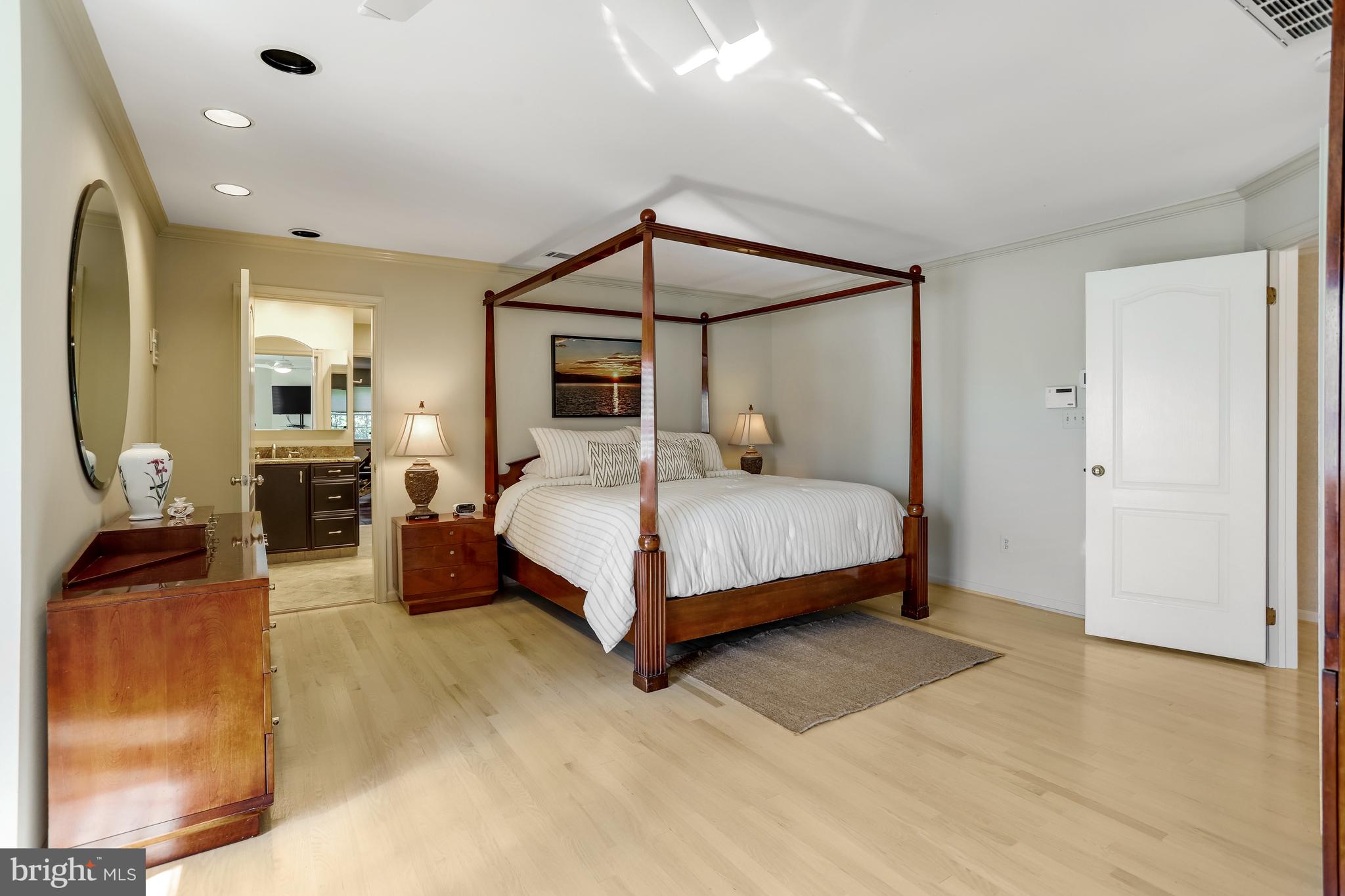 CENTURY OAK - Residential