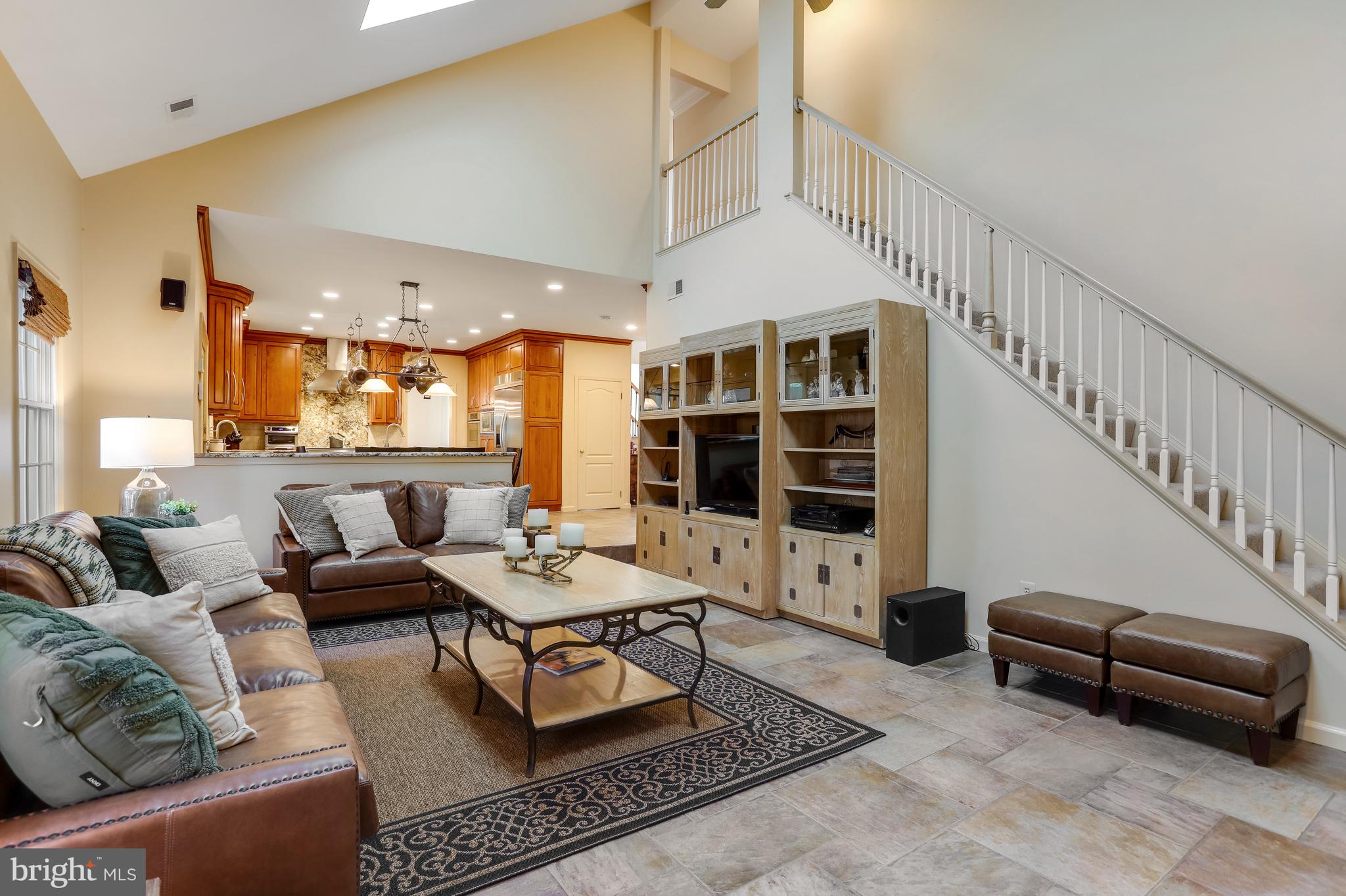 CENTURY OAK - Residential