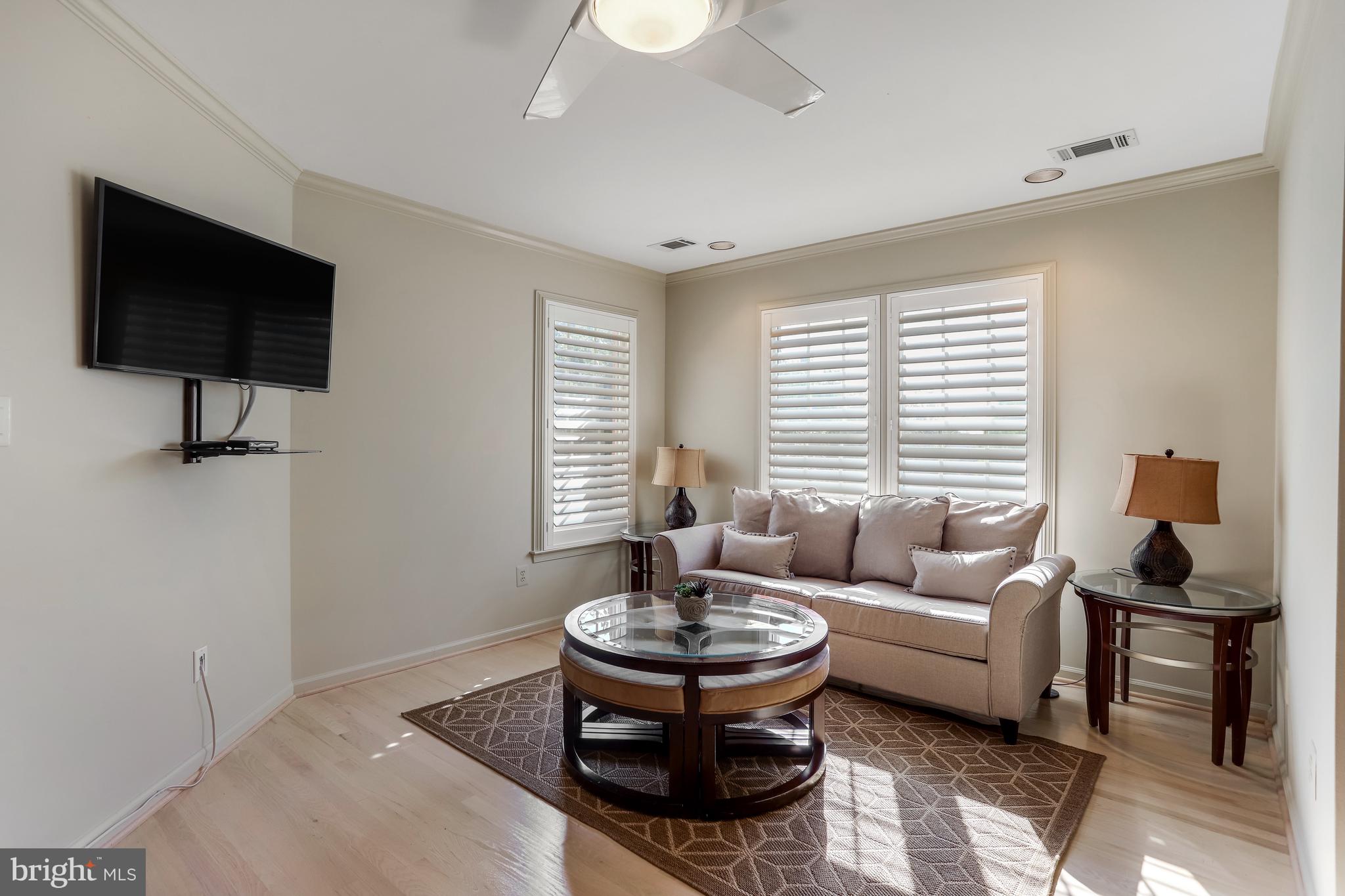 CENTURY OAK - Residential