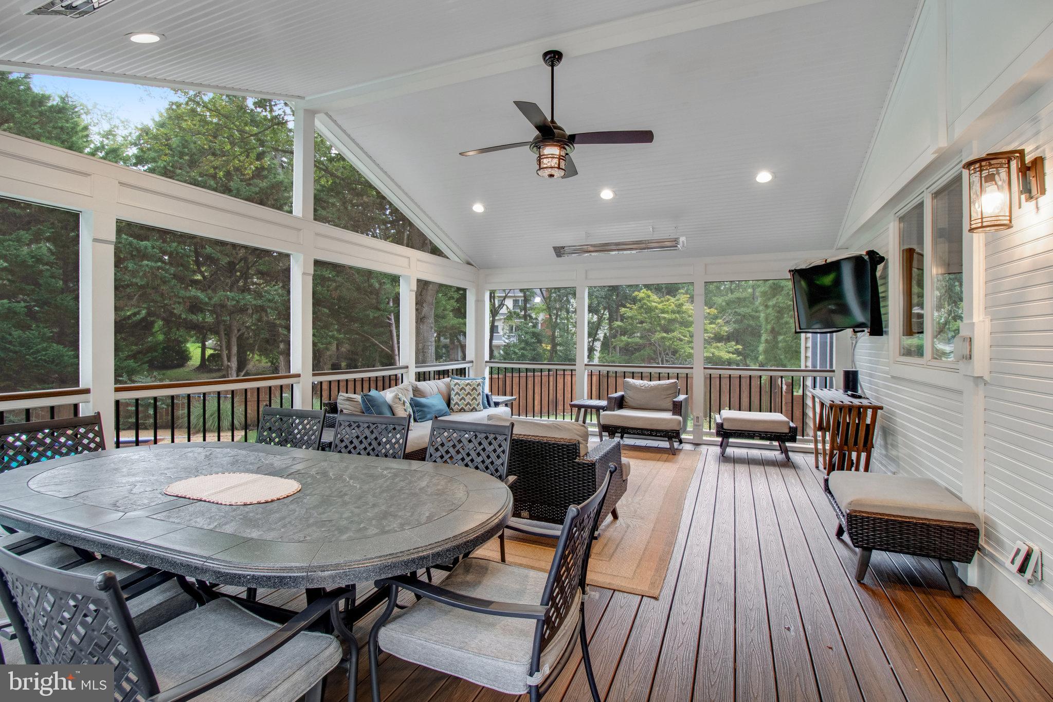 CENTURY OAK - Residential