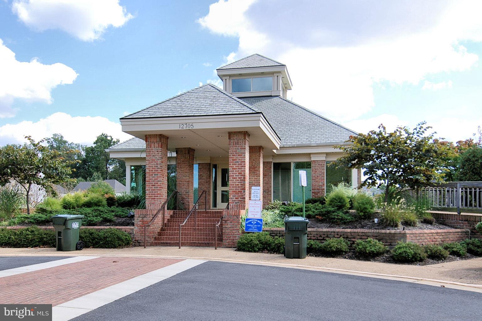 CENTURY OAK - Residential