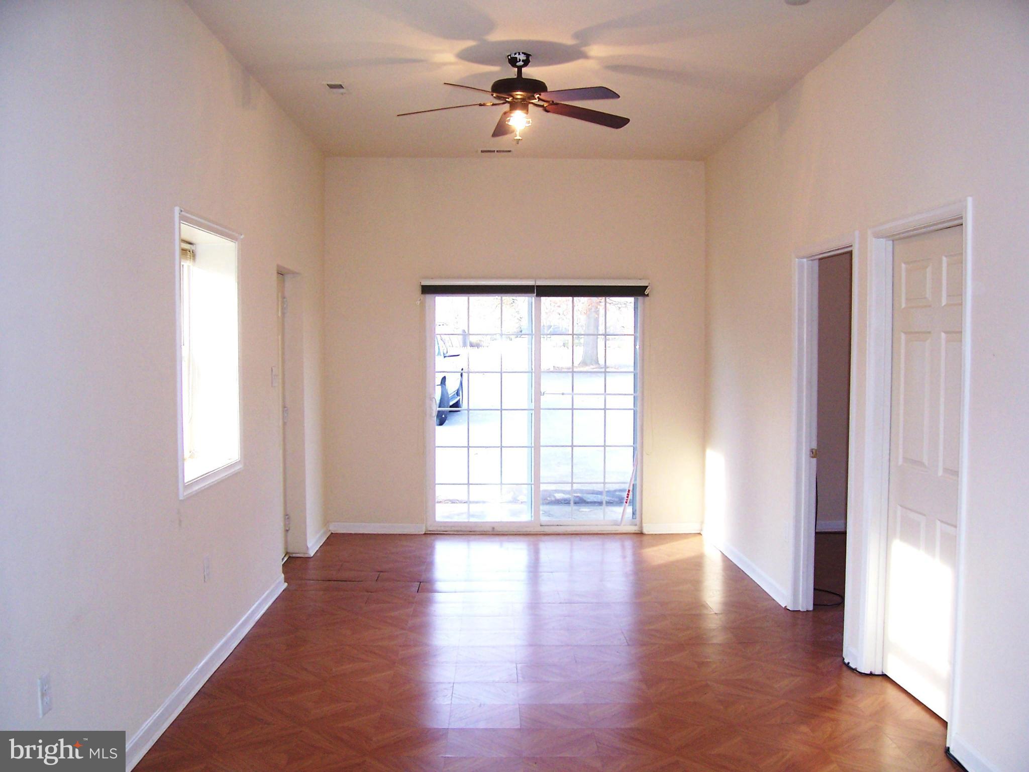 ACCOKEEK GROVES - Residential Lease