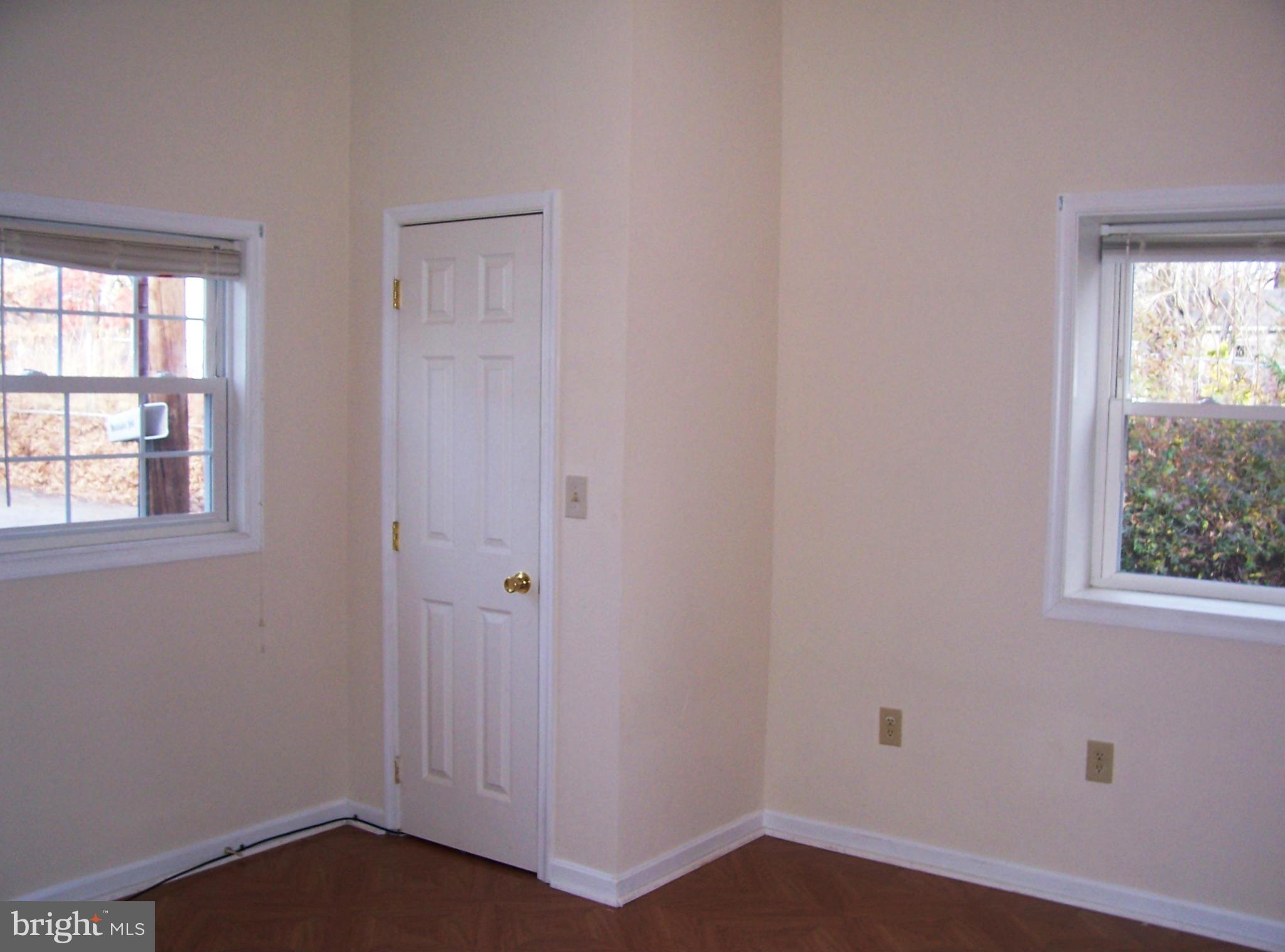 ACCOKEEK GROVES - Residential Lease