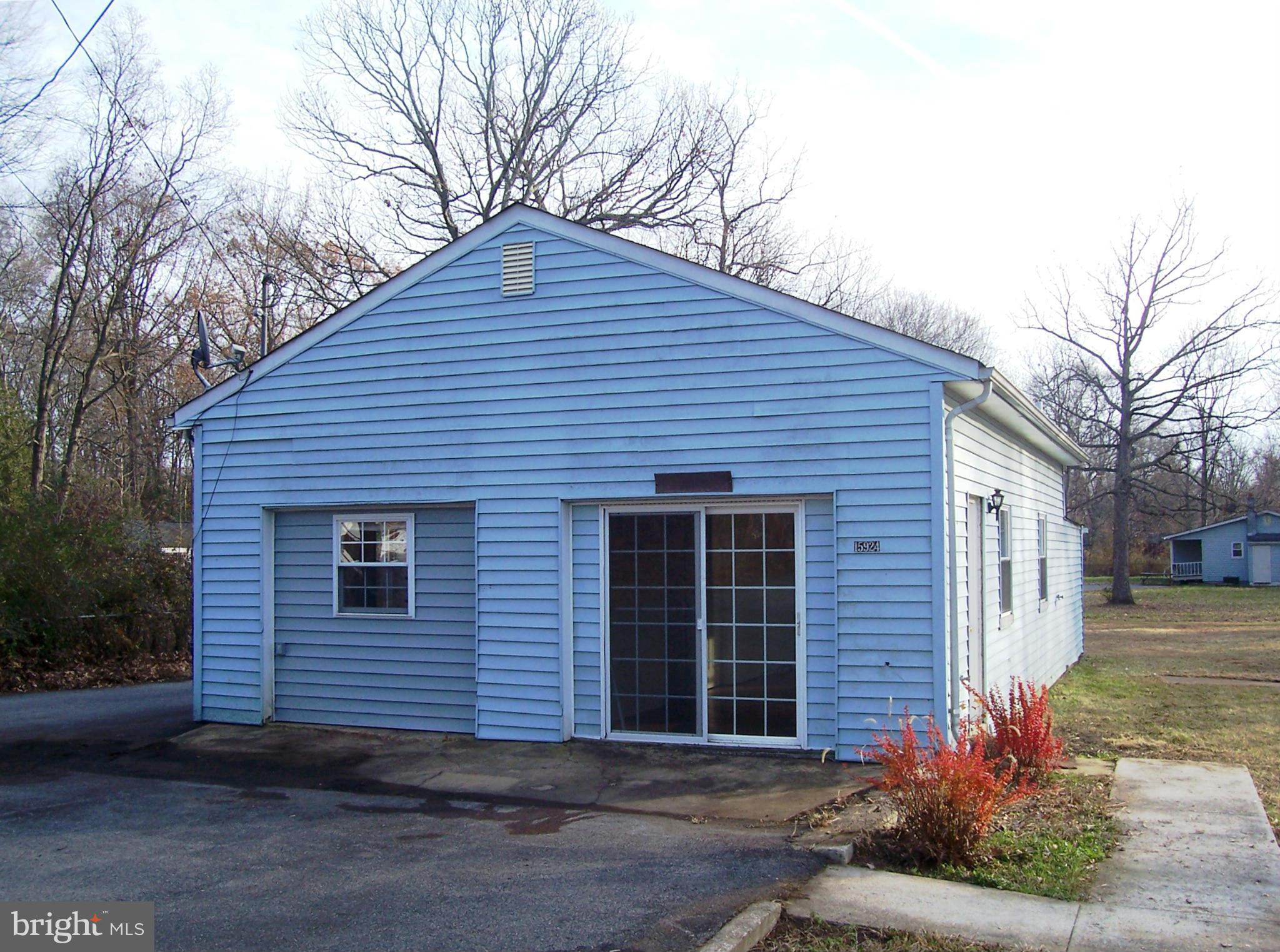 ACCOKEEK GROVES - Residential Lease