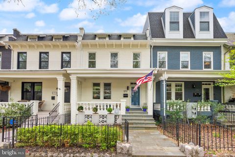 1711 BAY STREET SE WASHINGTON DC 20003