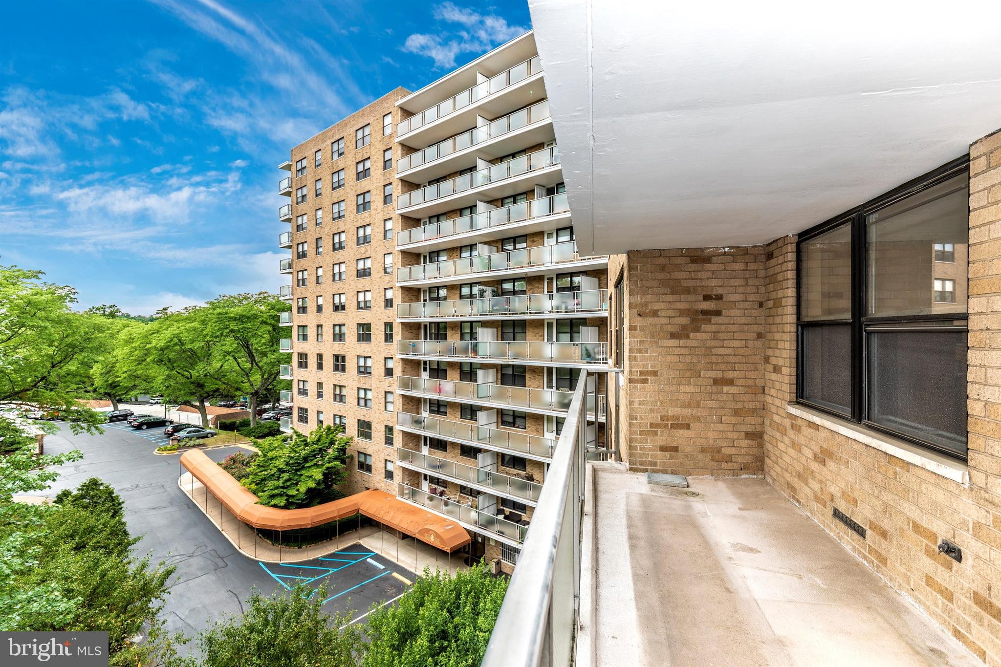 OAK HILL - Residential