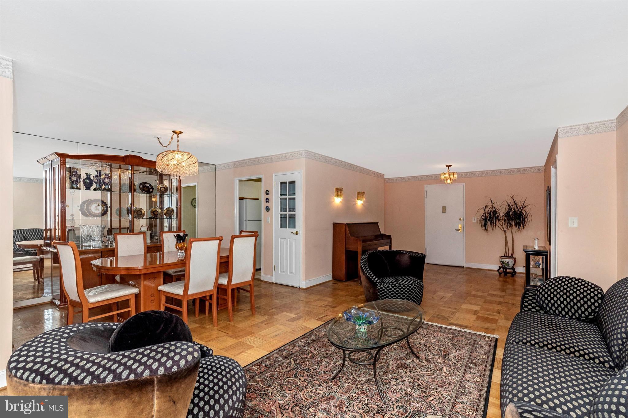 OAK HILL - Residential