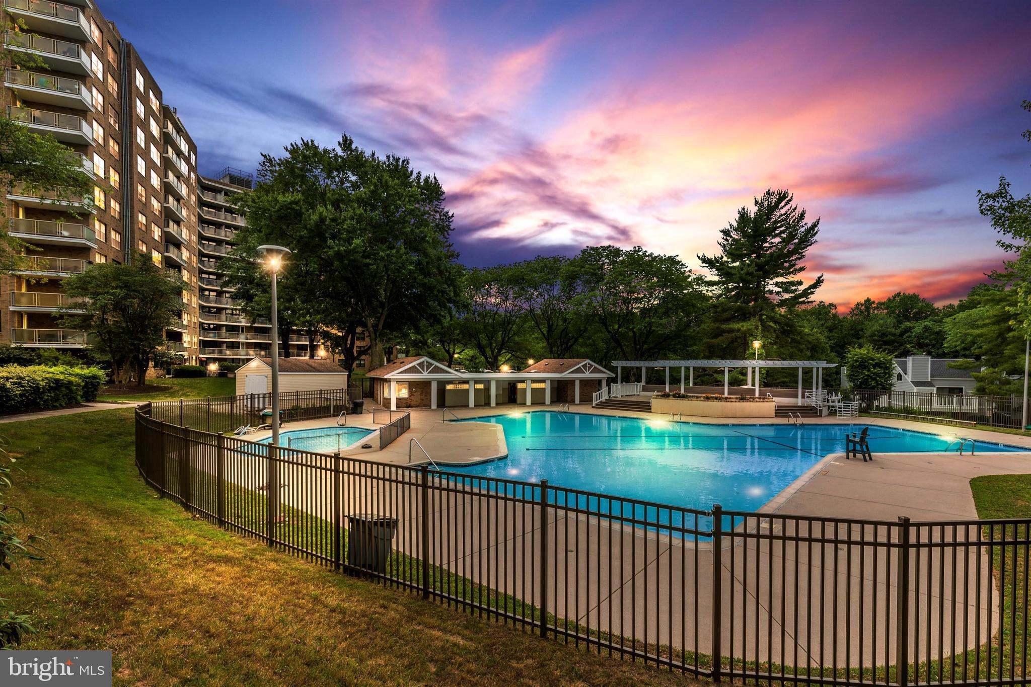 OAK HILL - Residential