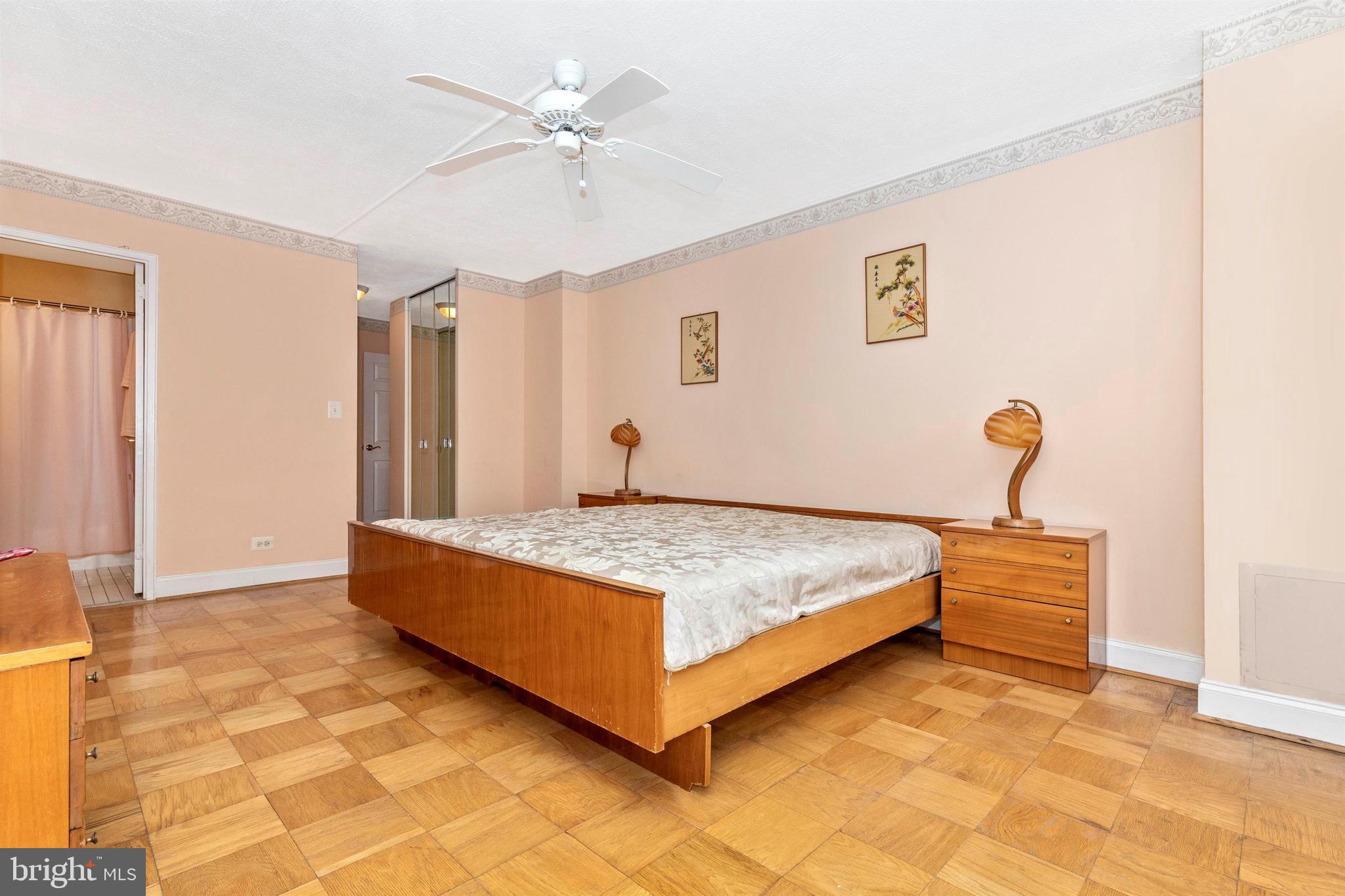 OAK HILL - Residential