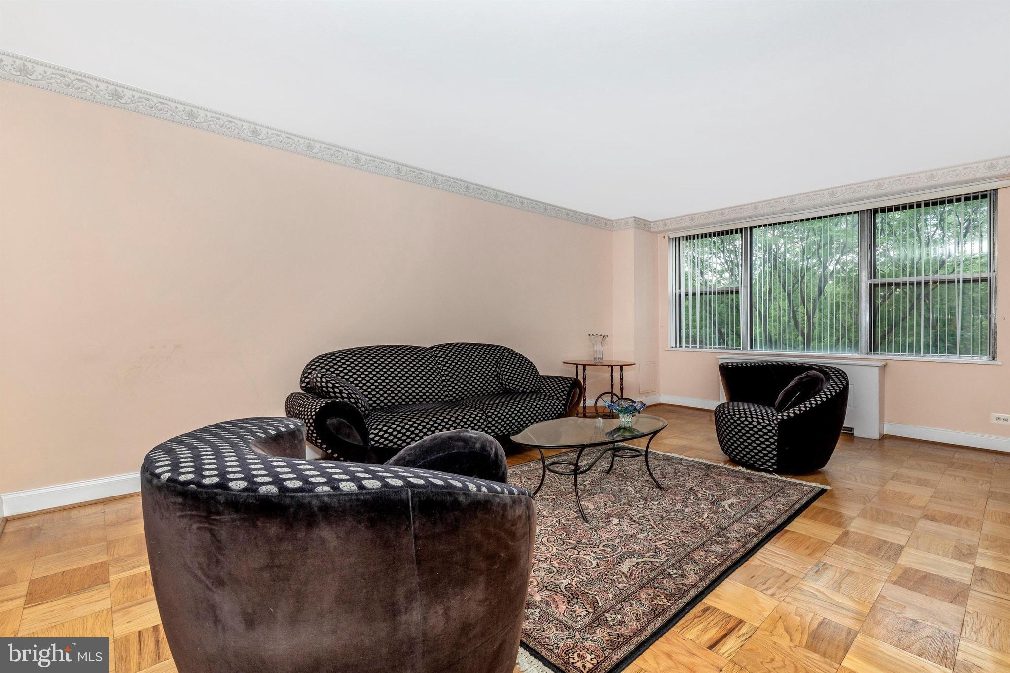 OAK HILL - Residential