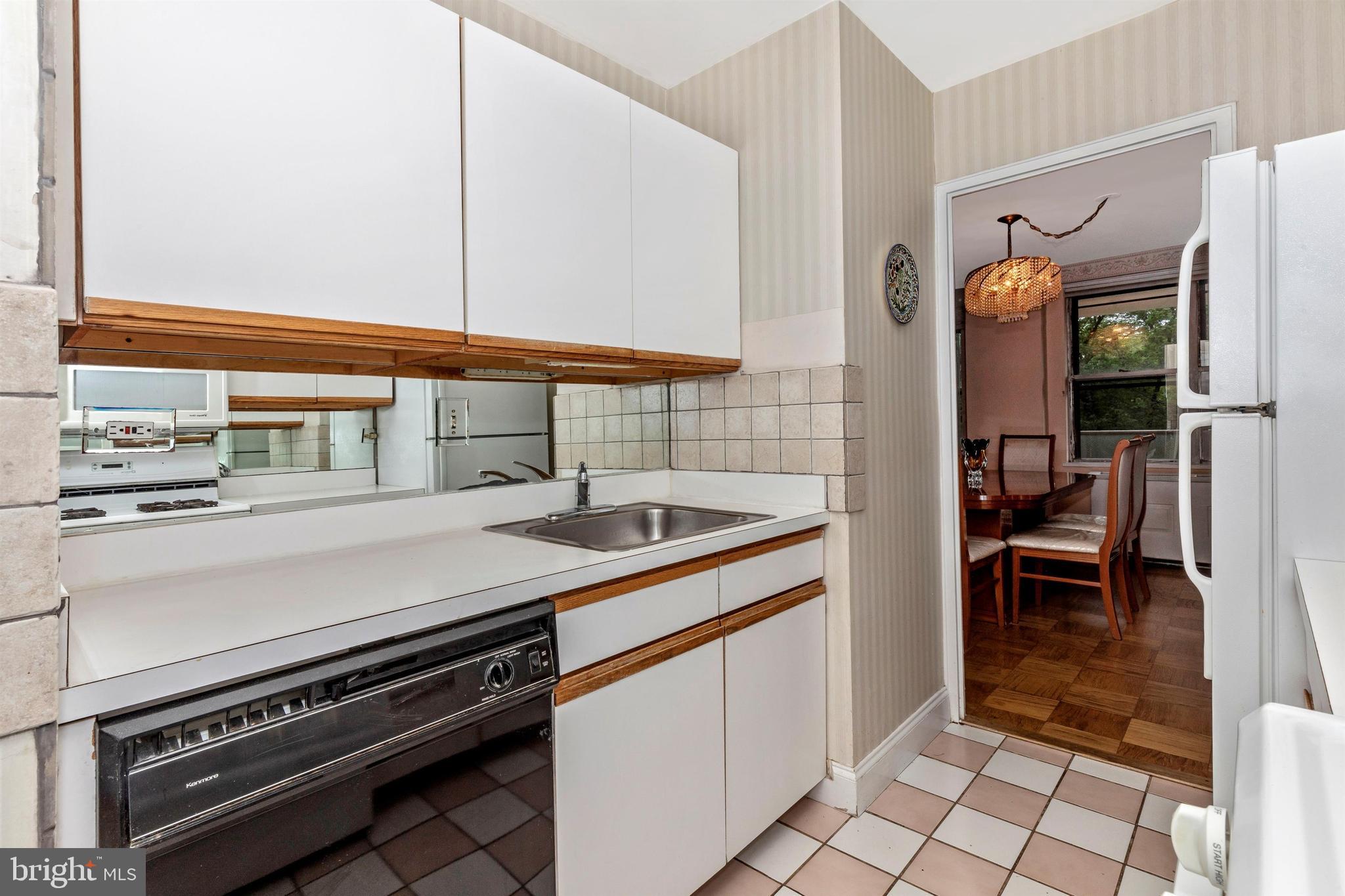 OAK HILL - Residential