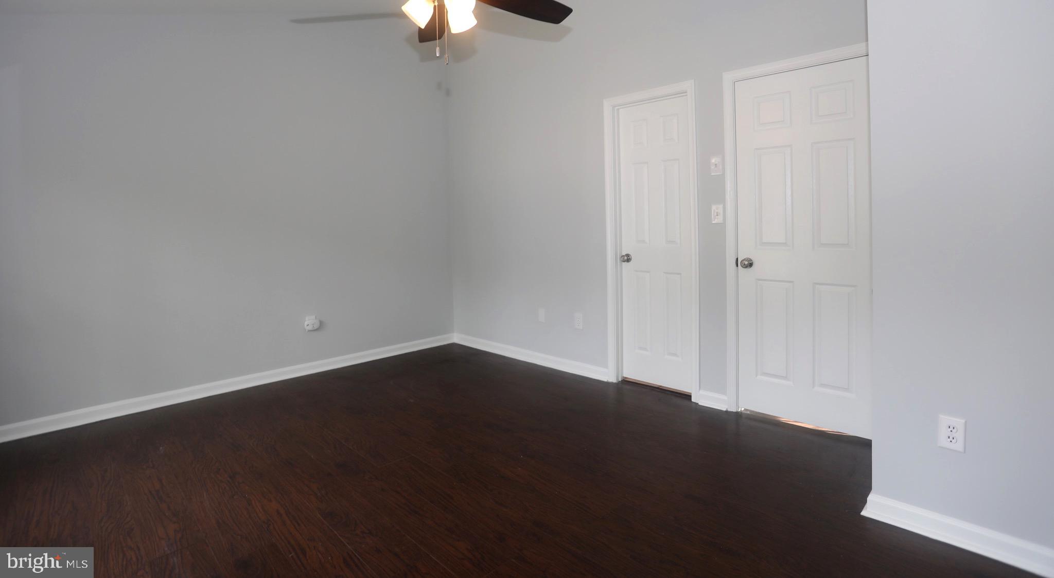 SEVEN OAKS - Residential